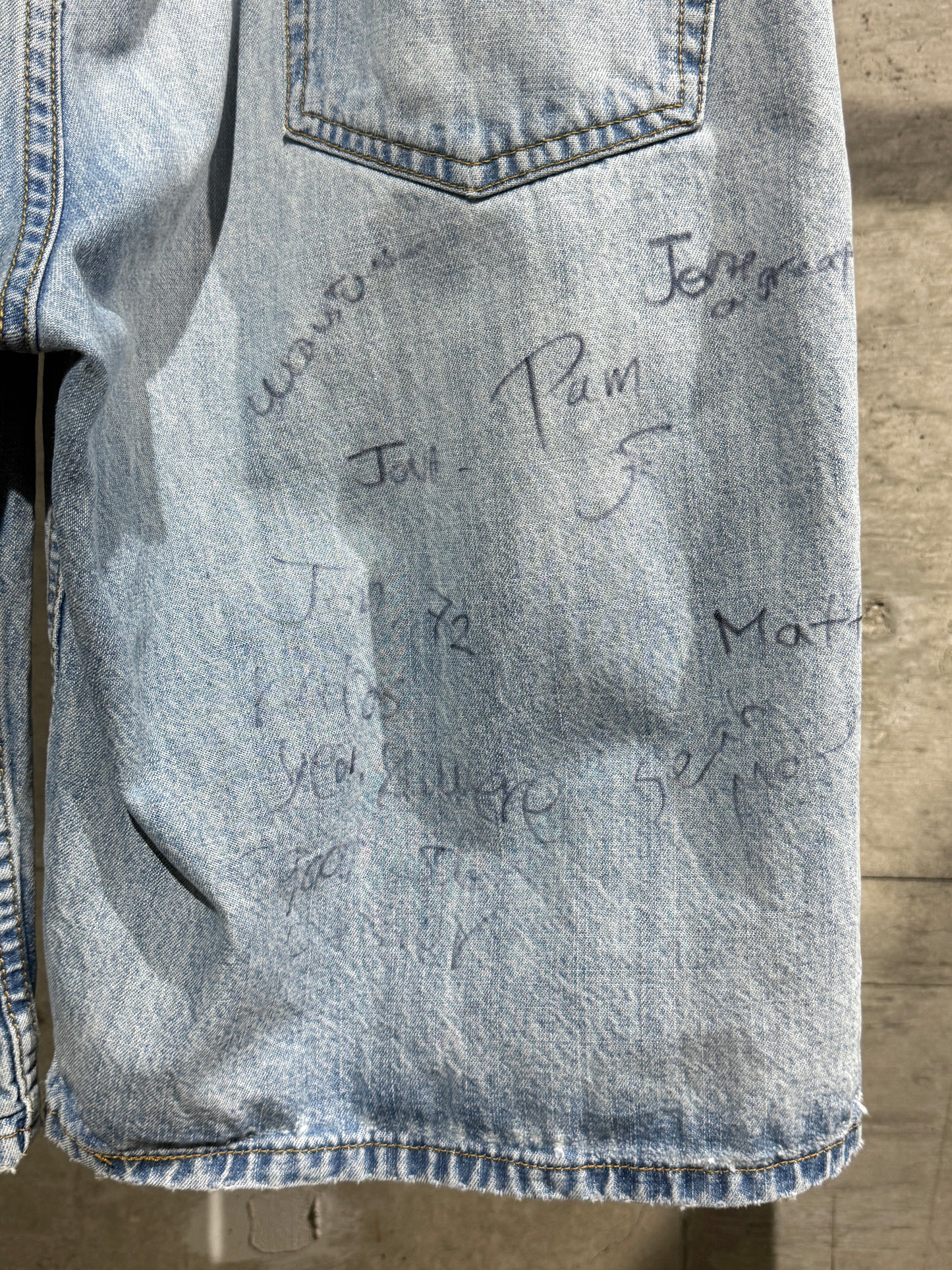 Levi's 569 Graffiti Shorts