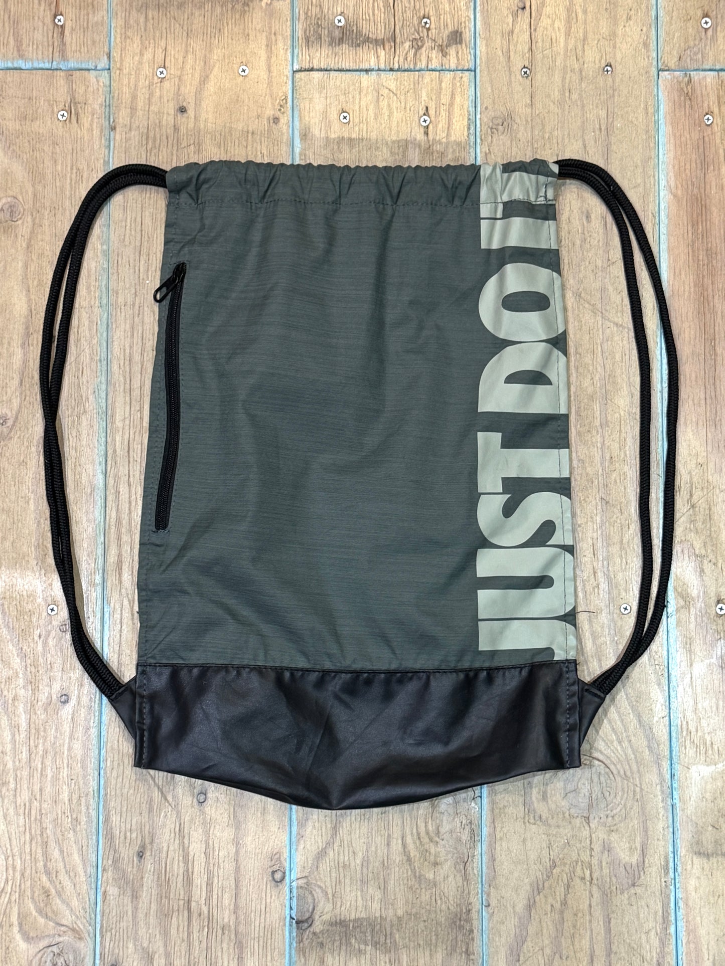Nike Two Pocket Sack