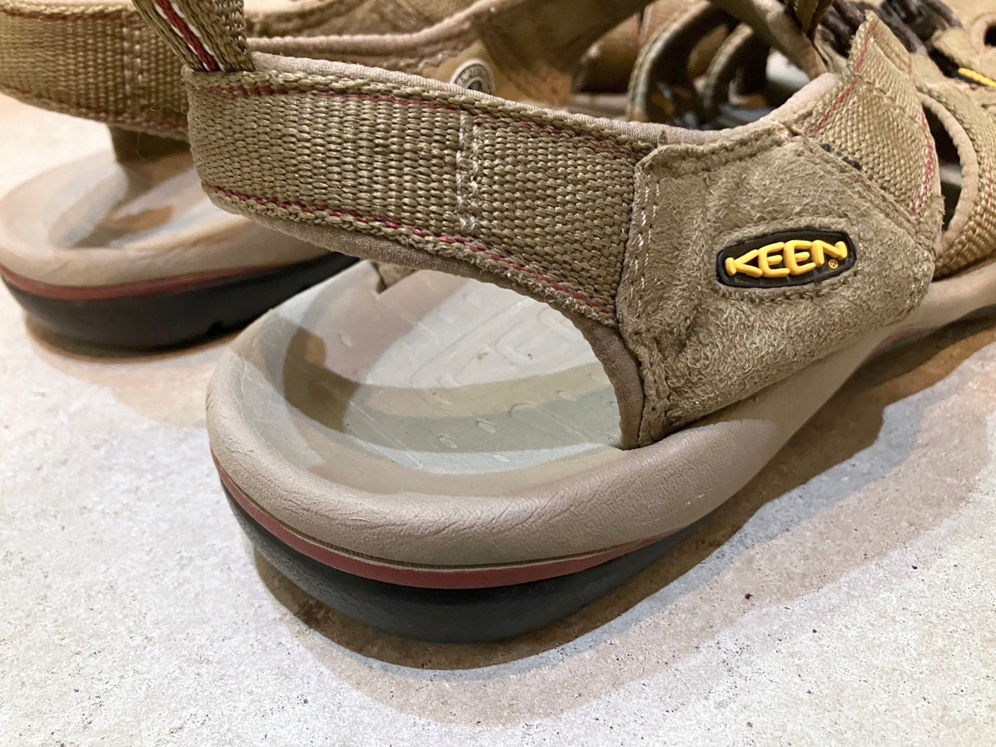 "KEEN" 00s Design Sandal