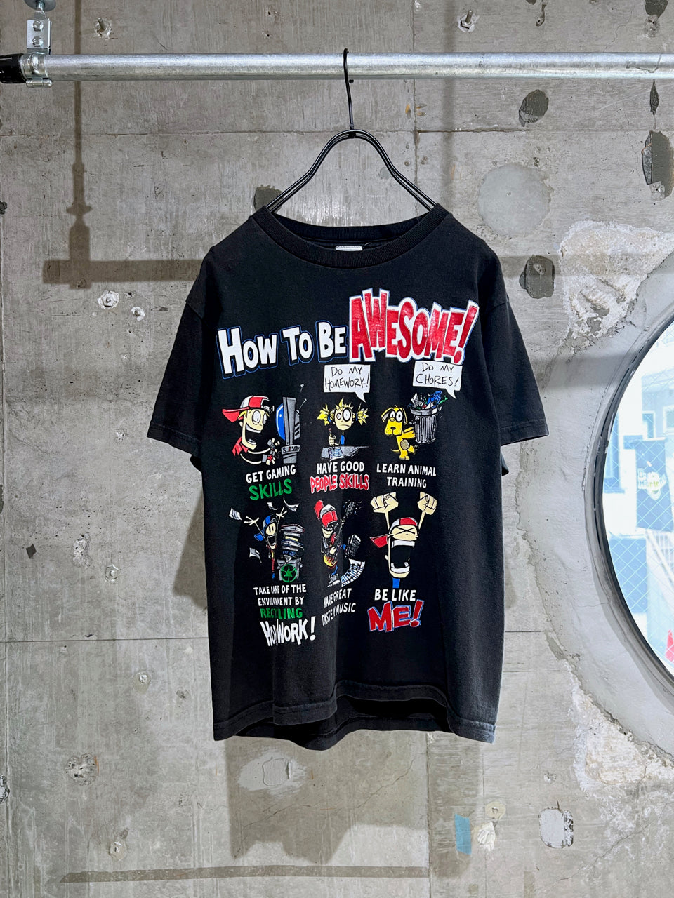 00s vintage How To Be Awesome Tee