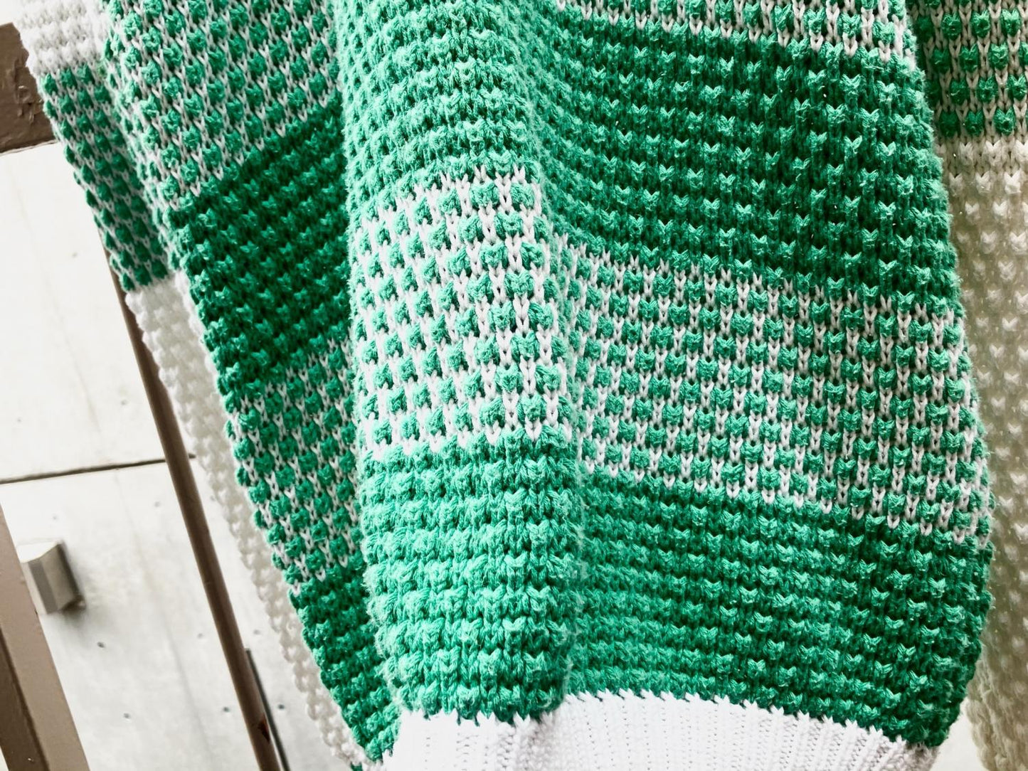 Old Nice Color Popcorn Knit