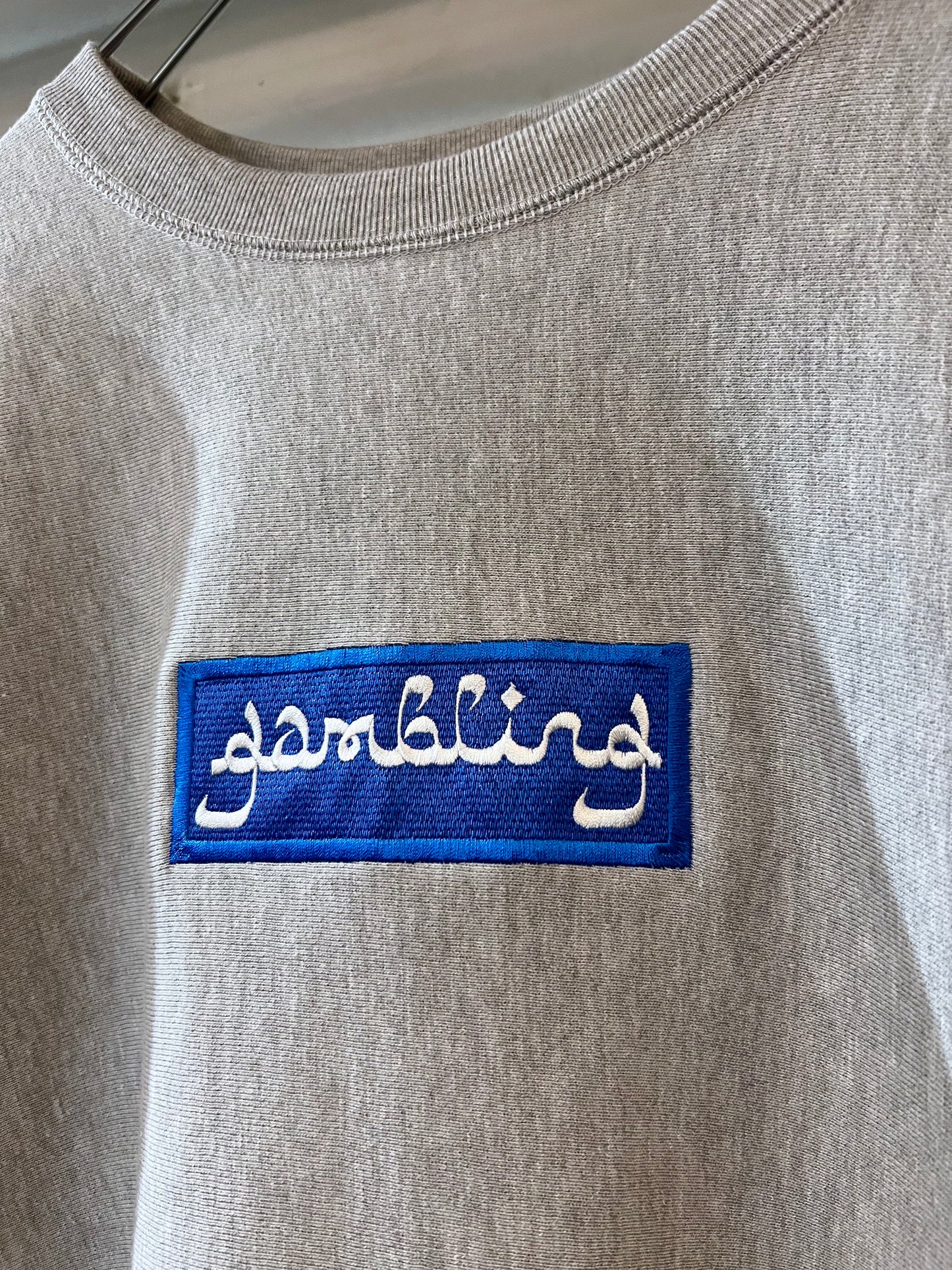 GAMBLING BOX CREWNECK ASH