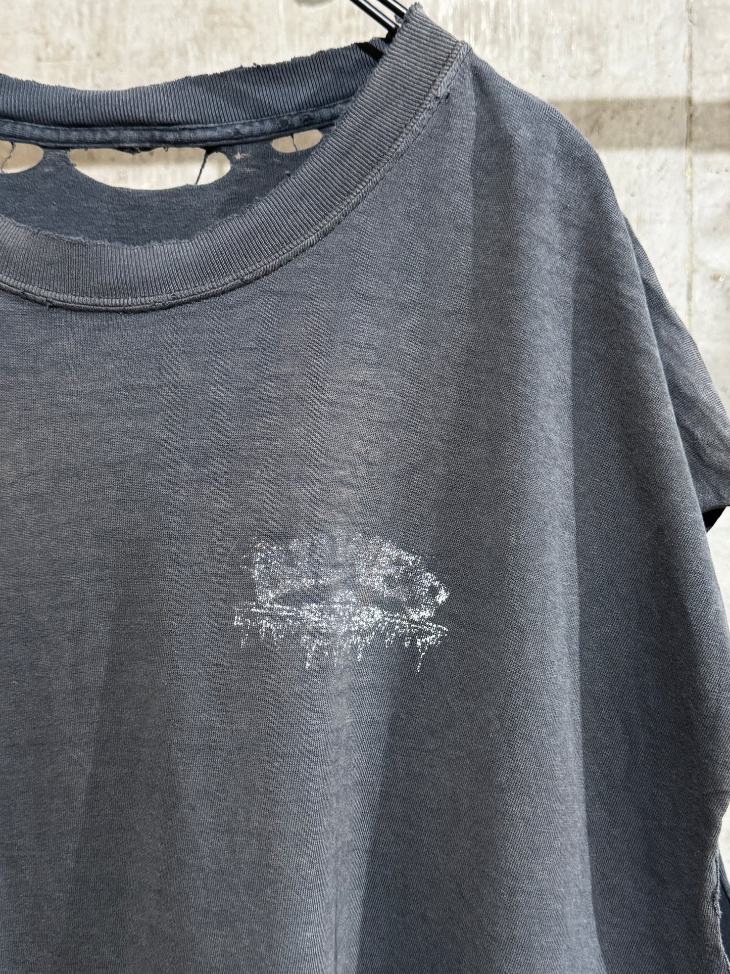 Damage Sleeveless Shirt