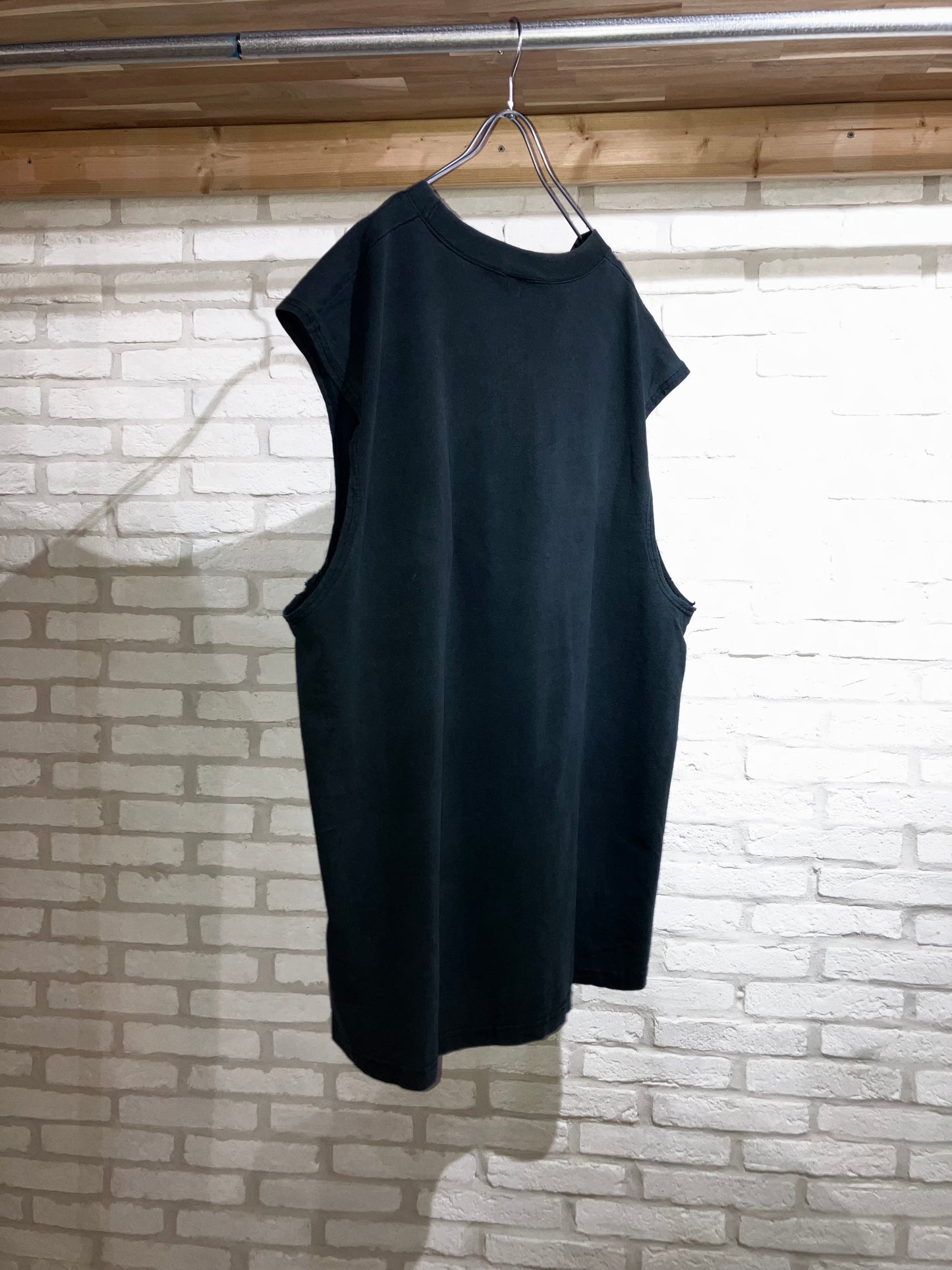 Old Sleeveless Tee