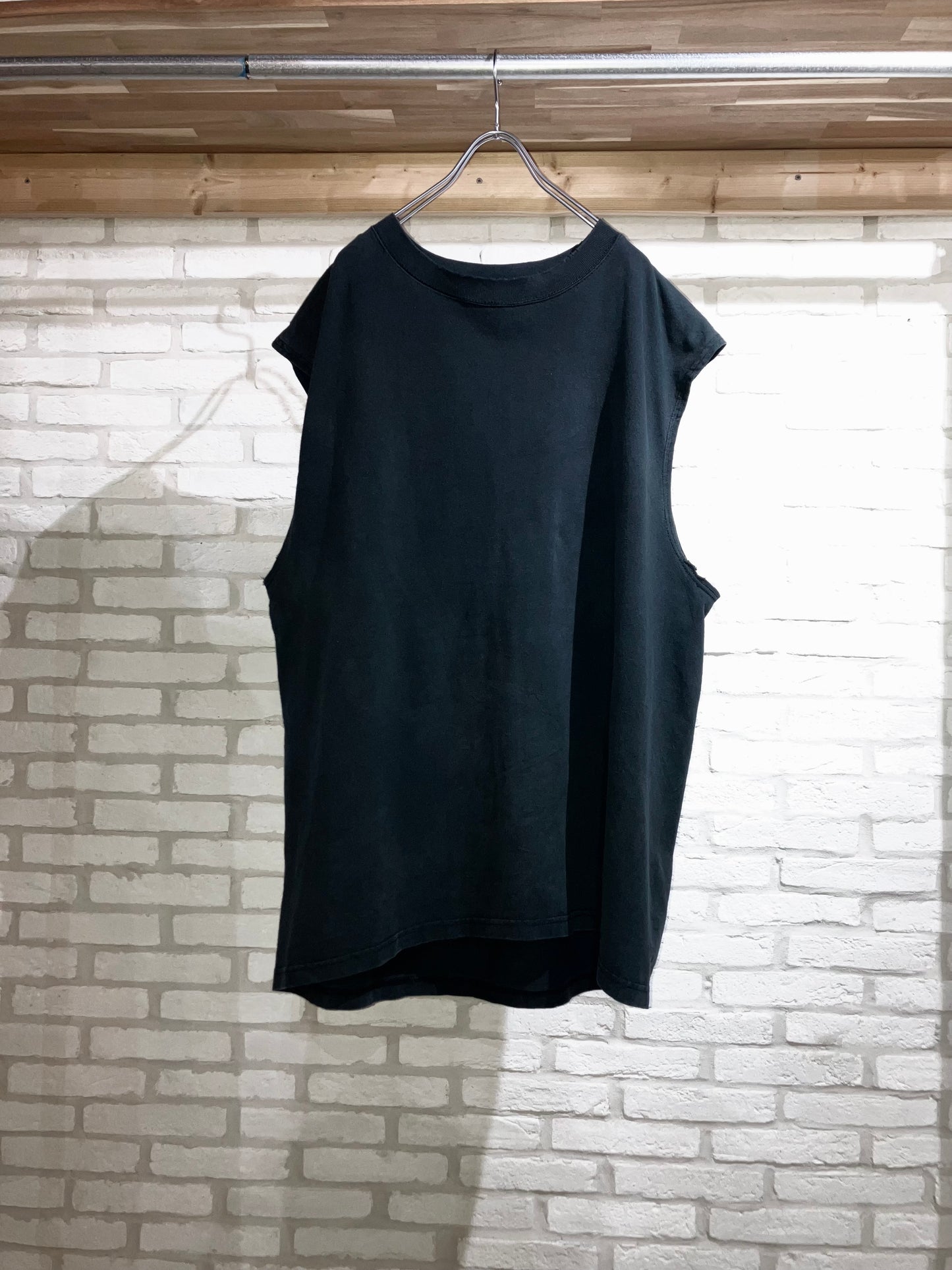 Old Sleeveless Tee