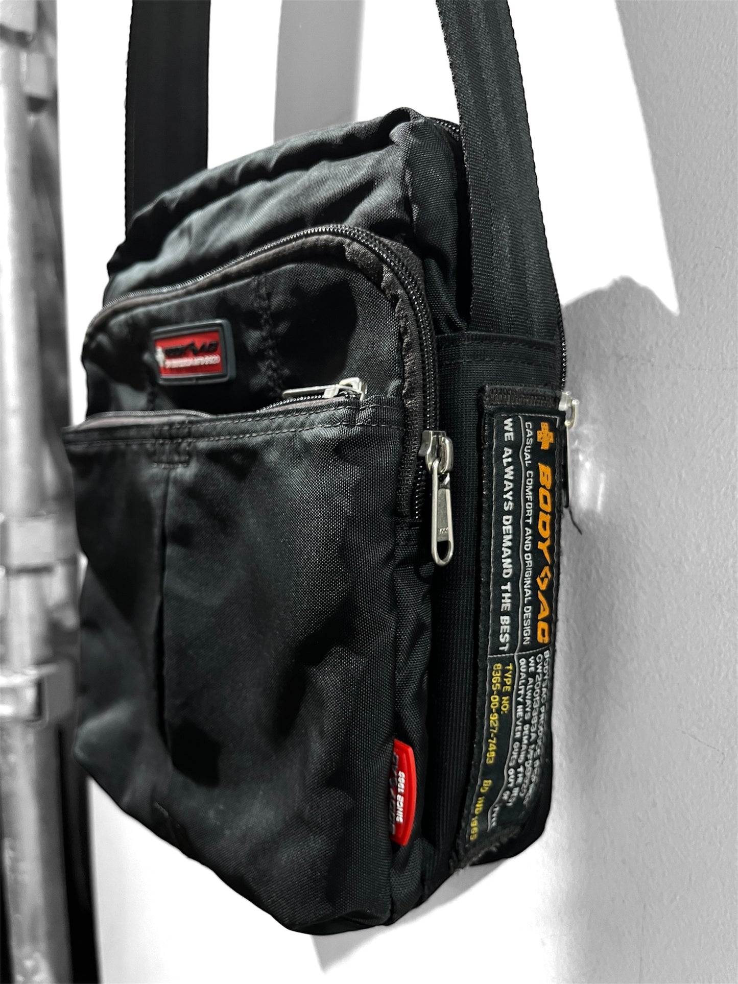 BODYSAC shoulder bag