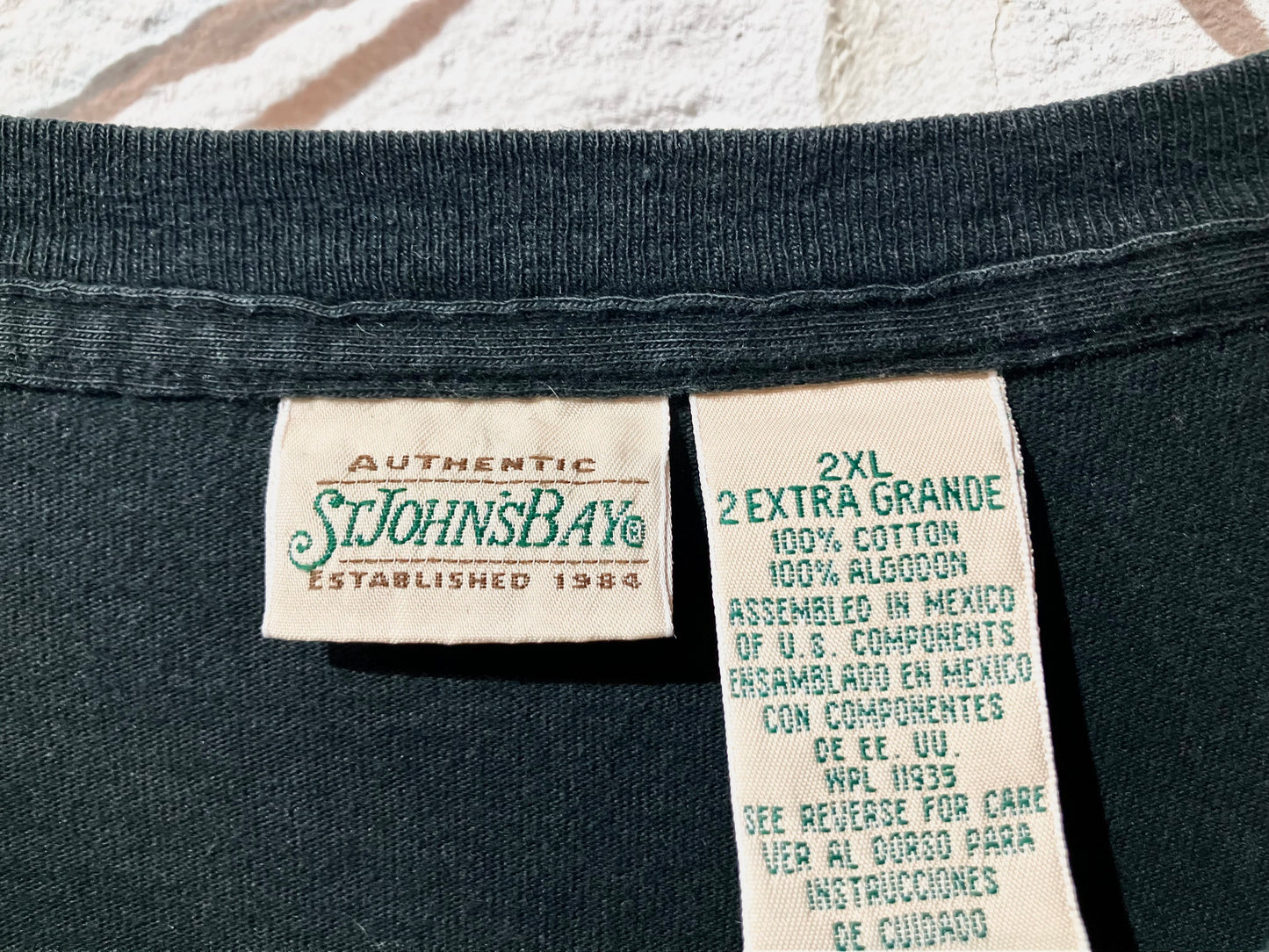 "ST JOHN'S BAY" Old Oversized Pocket LS Tee