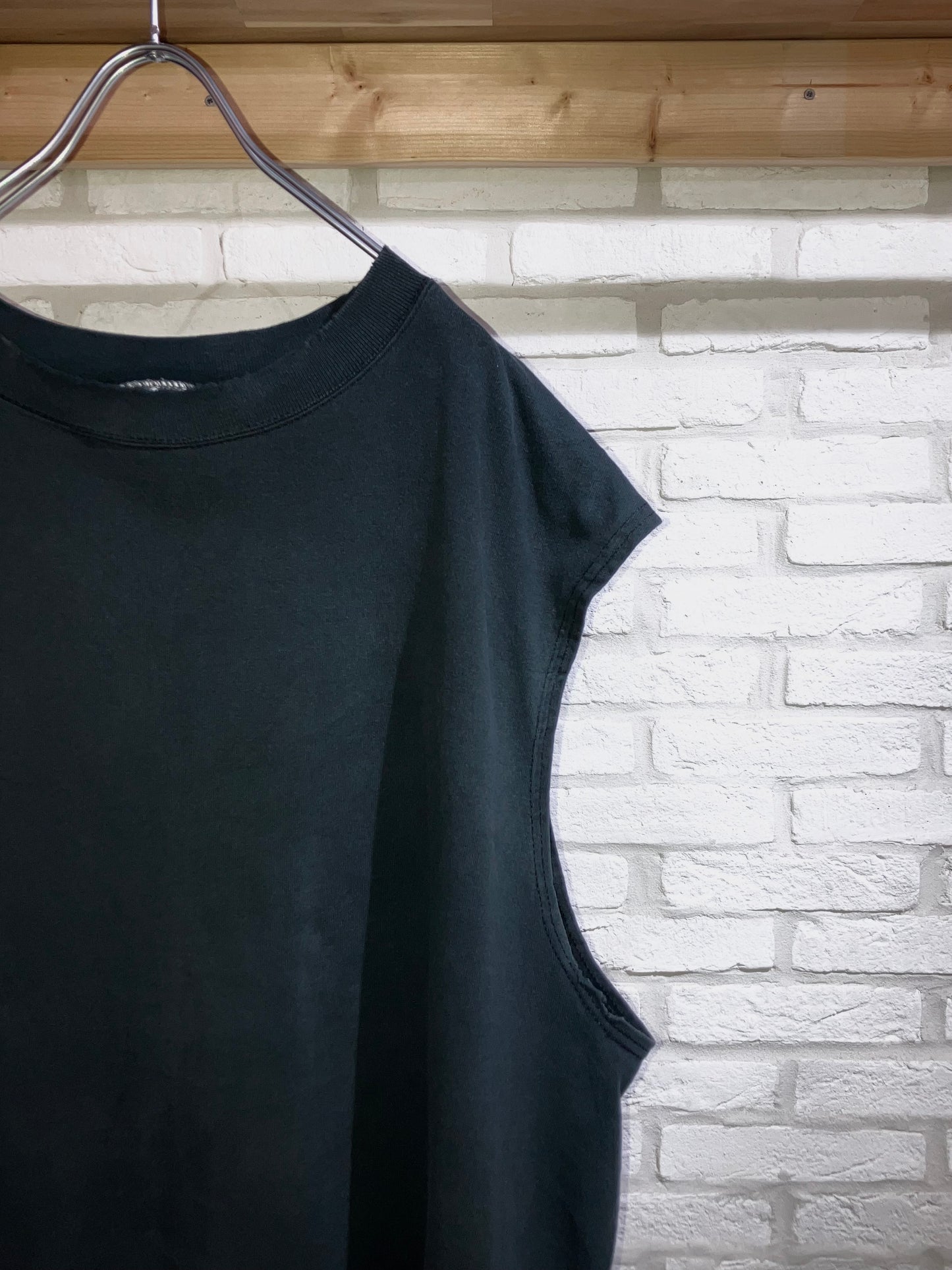 Old Sleeveless Tee