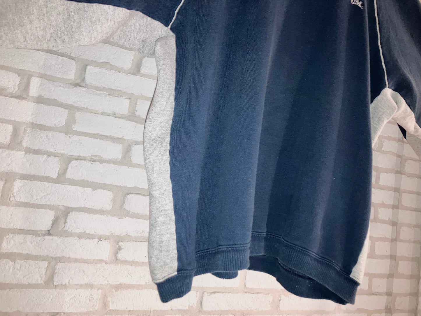 "B.U.M." Old Nice Switching Sweat