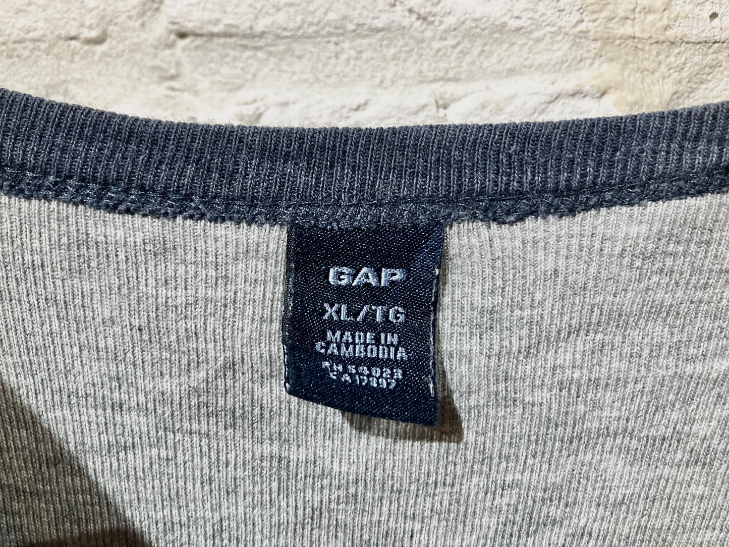 "GAP" Old Design Raglan Tee