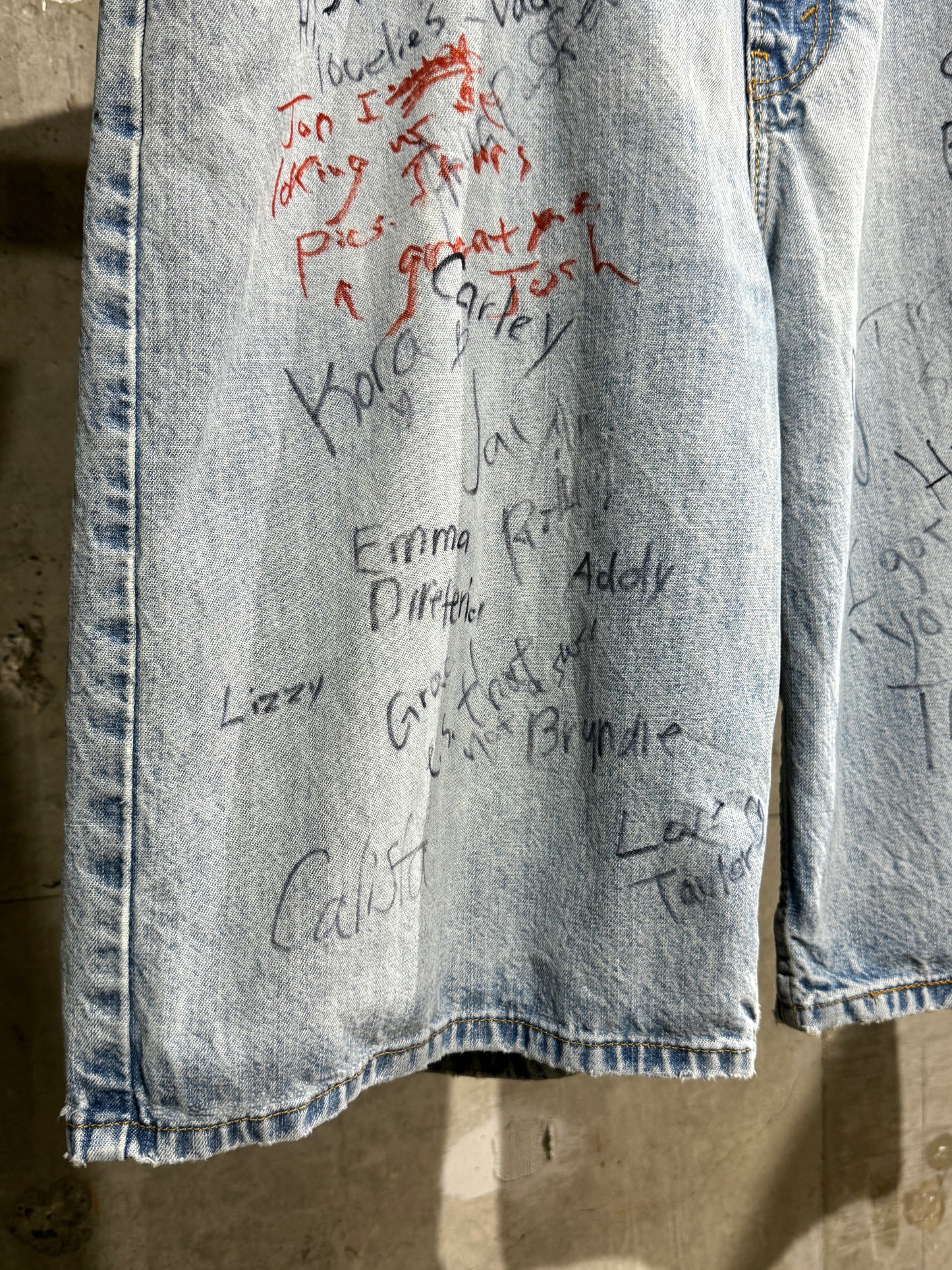 Levi's 569 Graffiti Shorts