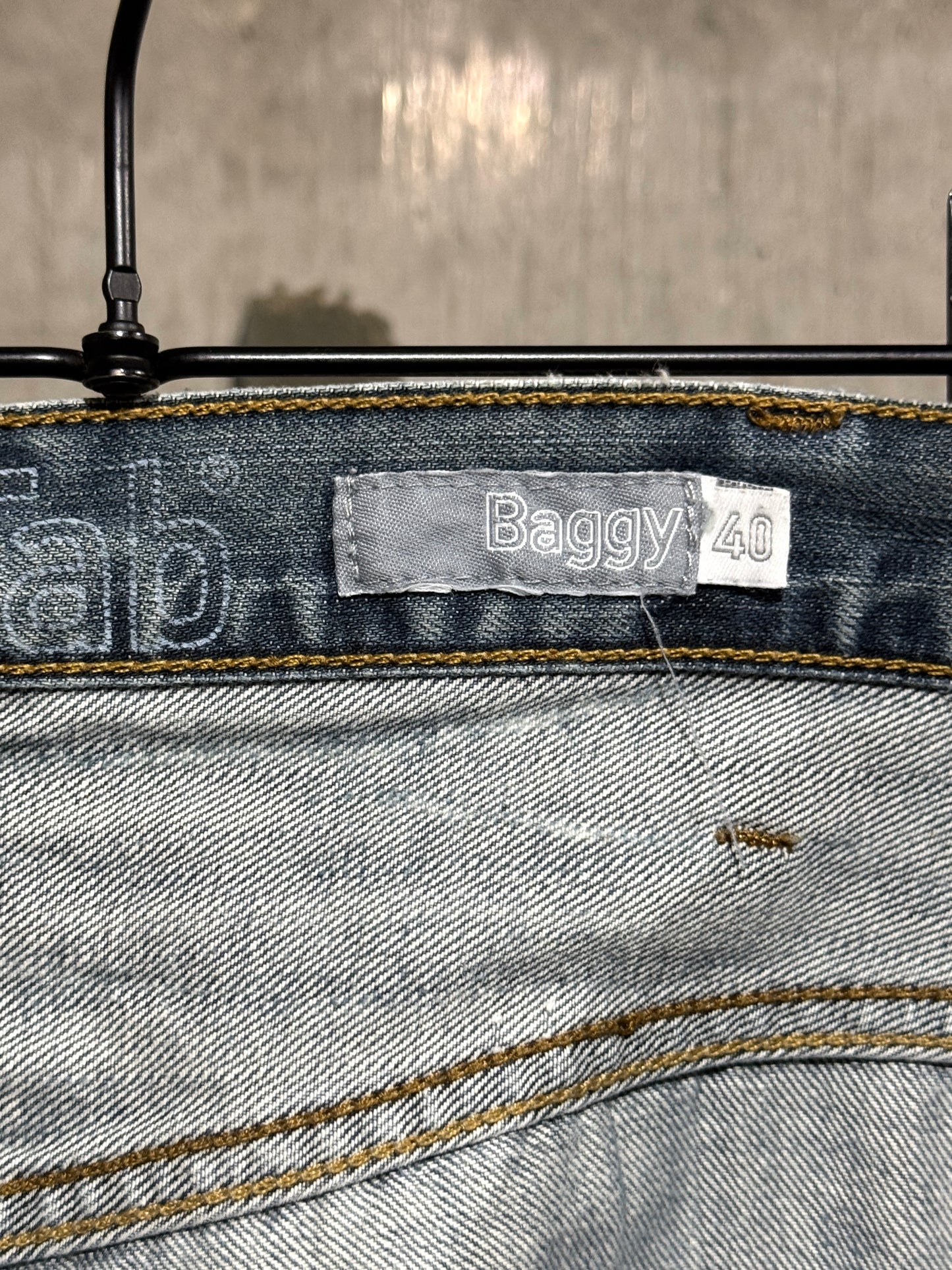 Silver Tab Baggy Jeans