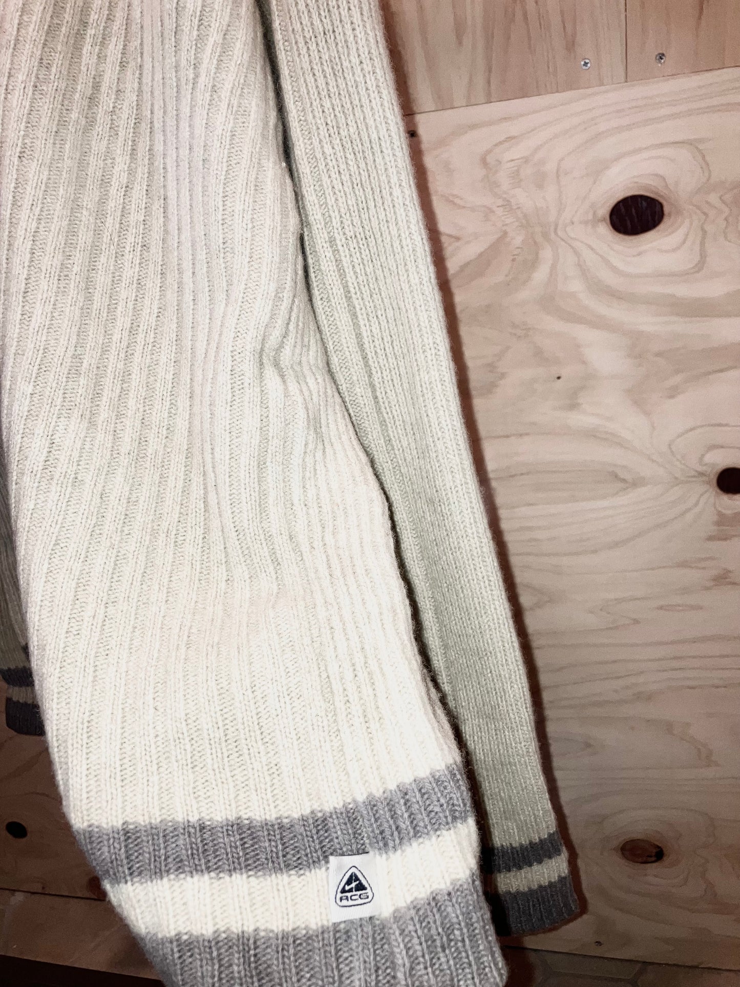 "NIKE ACG" Old Design Wool Sweater