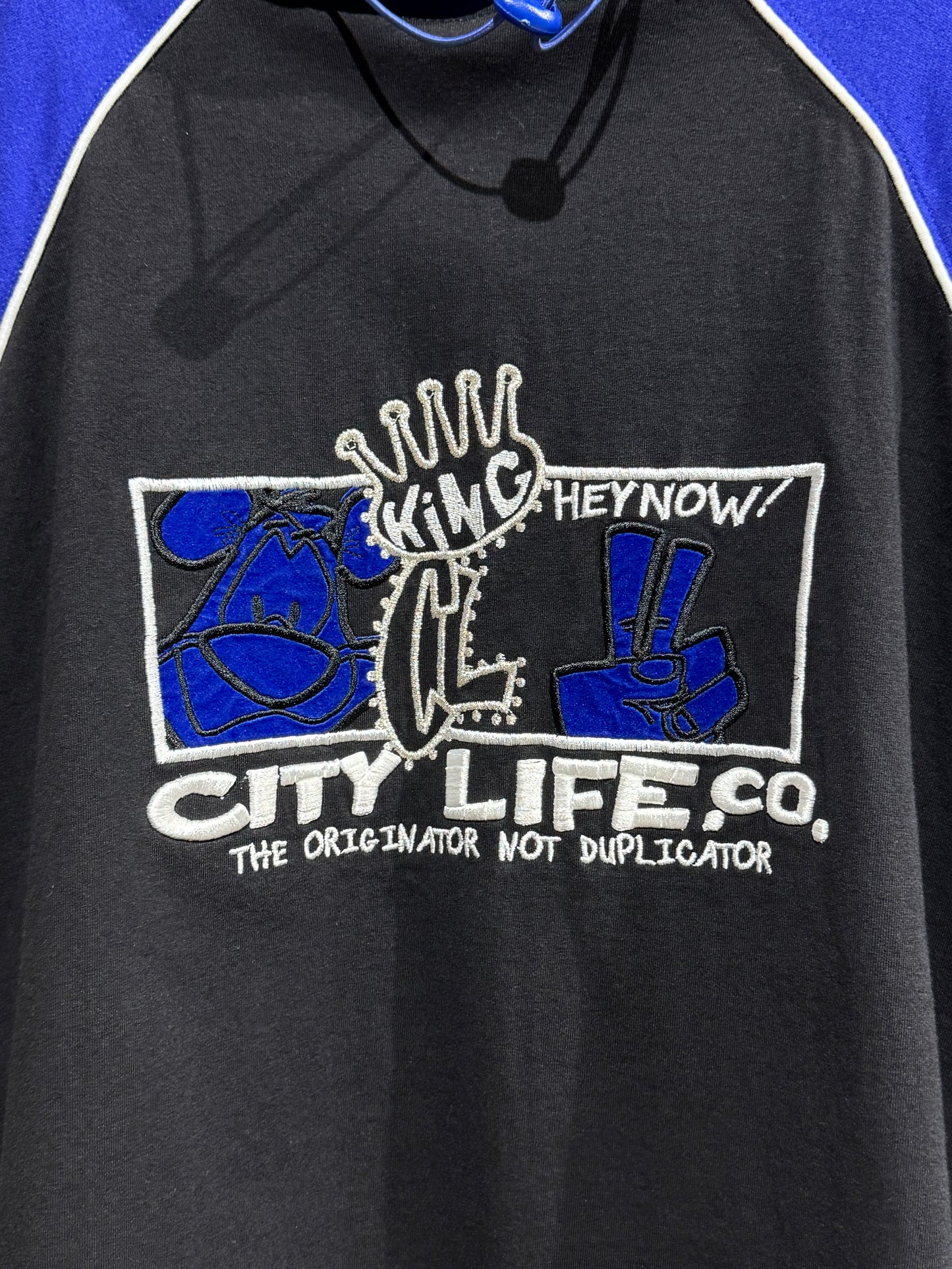 00s Design Hooded LS Tee