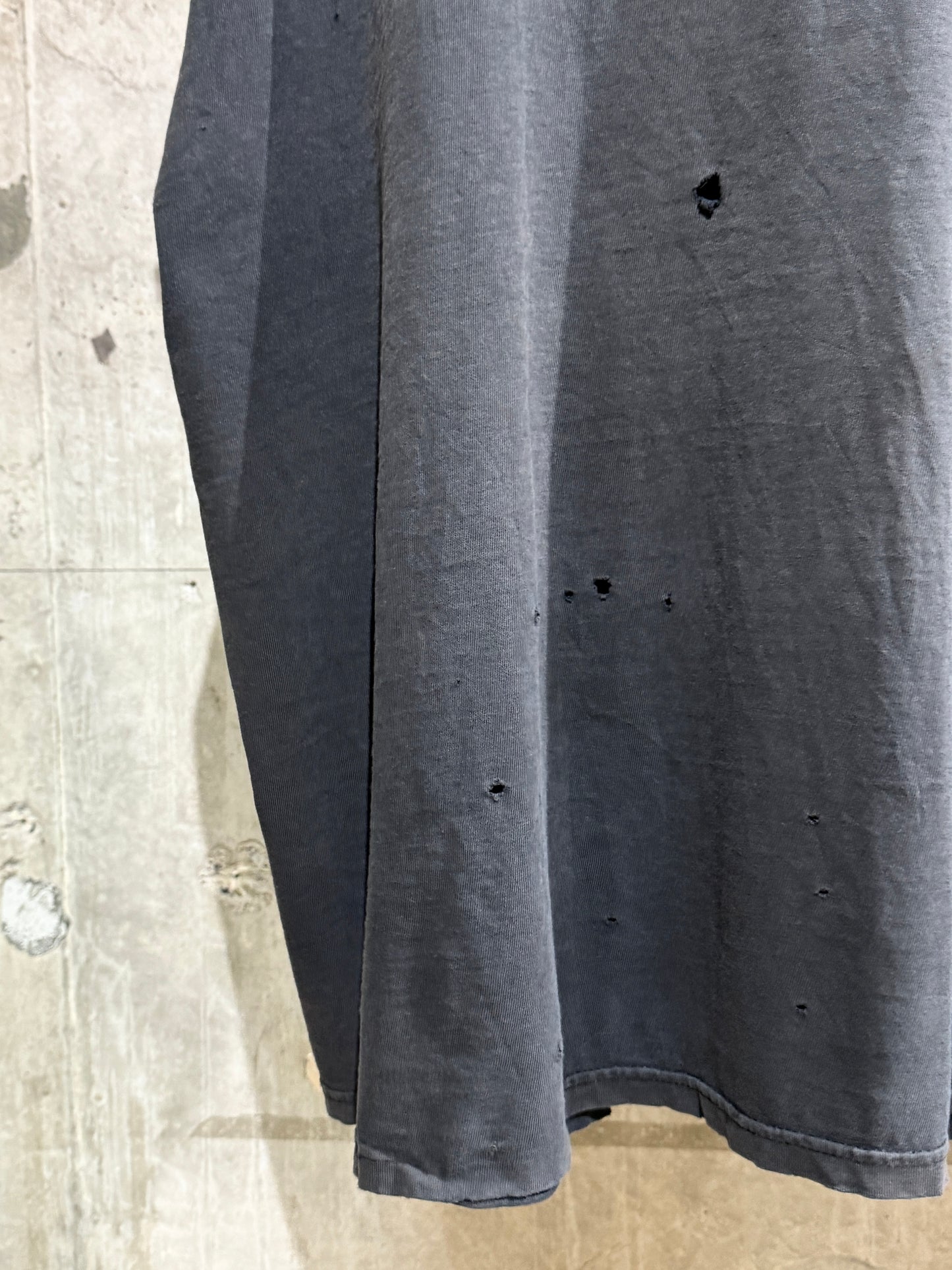 Damage Sleeveless Shirt
