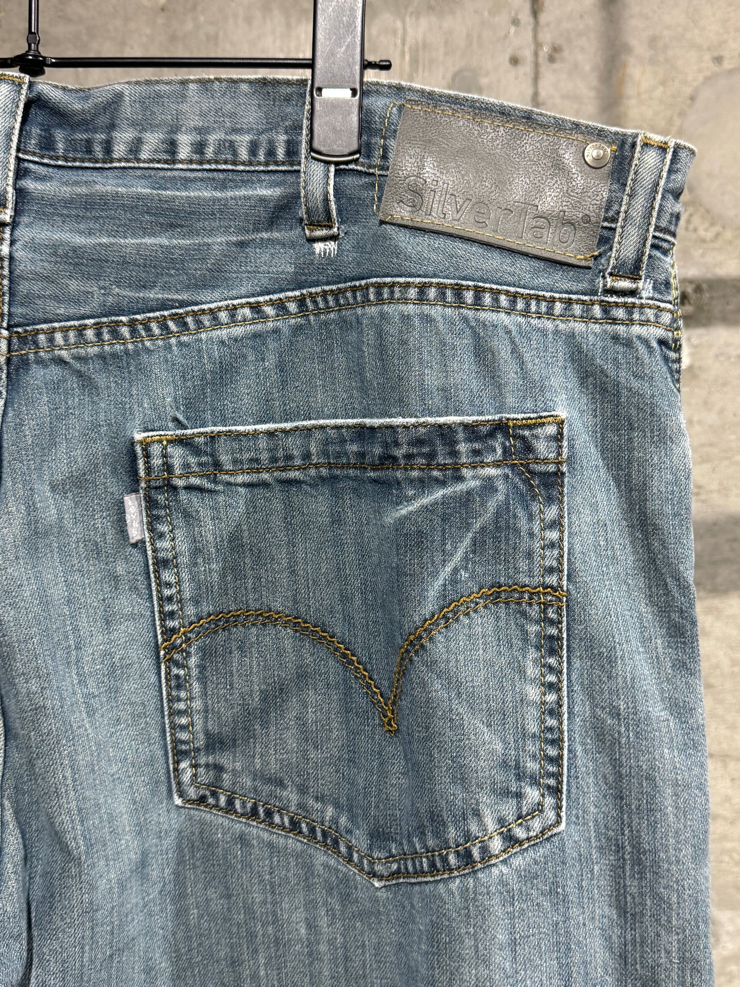Silver Tab Baggy Jeans