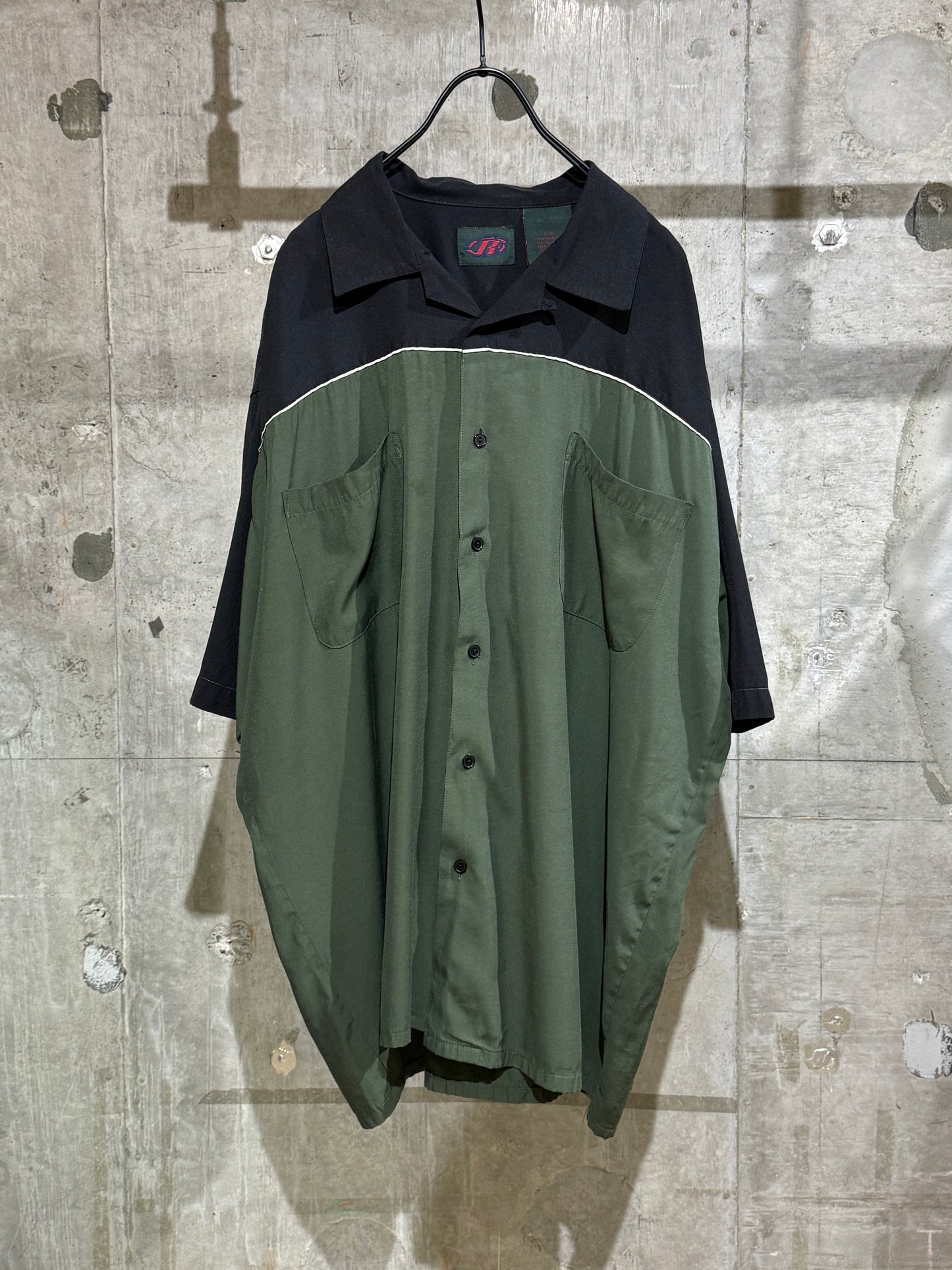 00s Vintage Rayon Colorblock Shirt