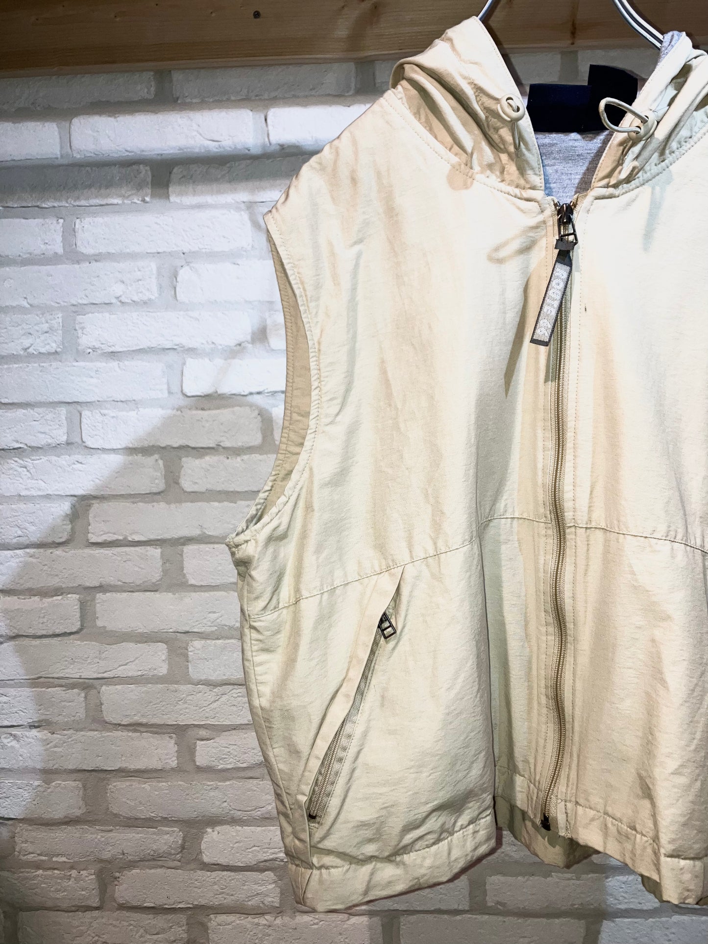00s Nylon Hoodie Vest