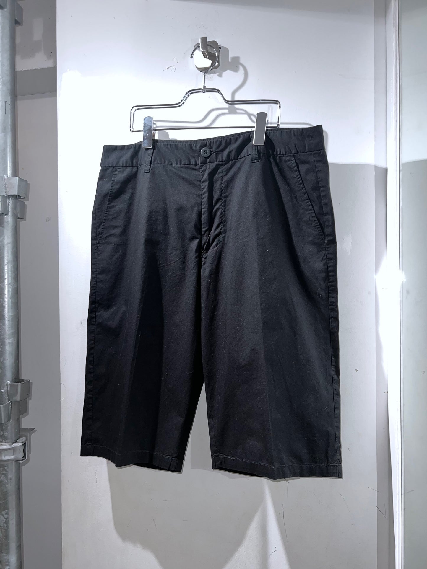 Sean John Comfort Weight Cropped Pants
