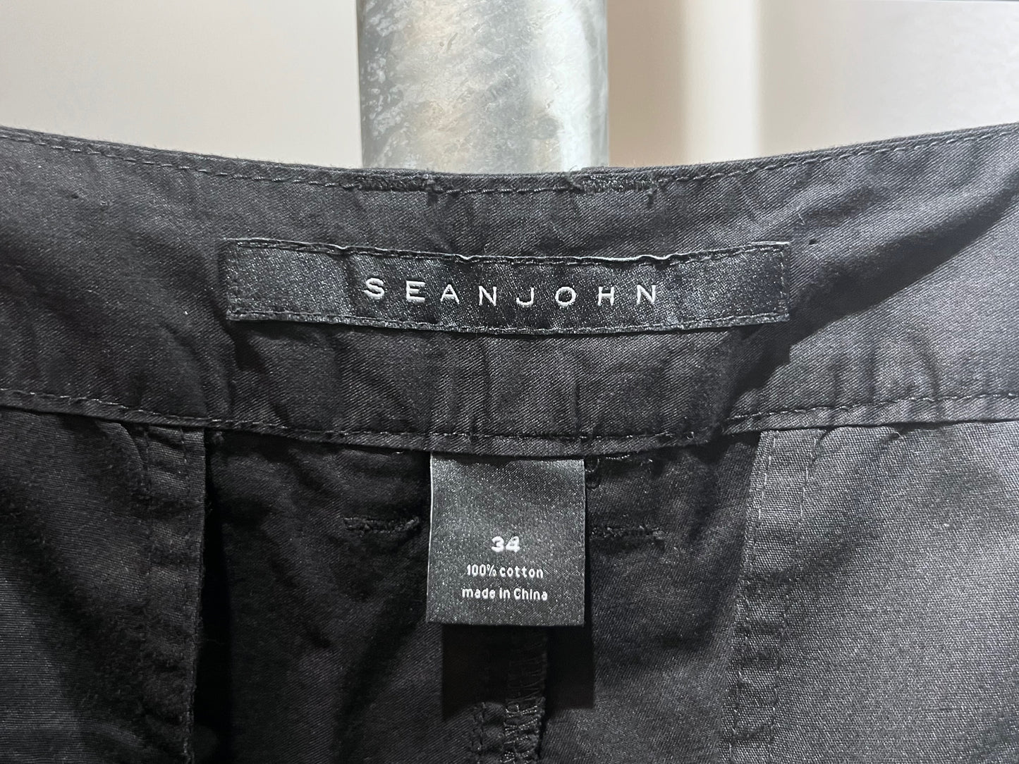 Sean John Comfort Weight Cropped Pants