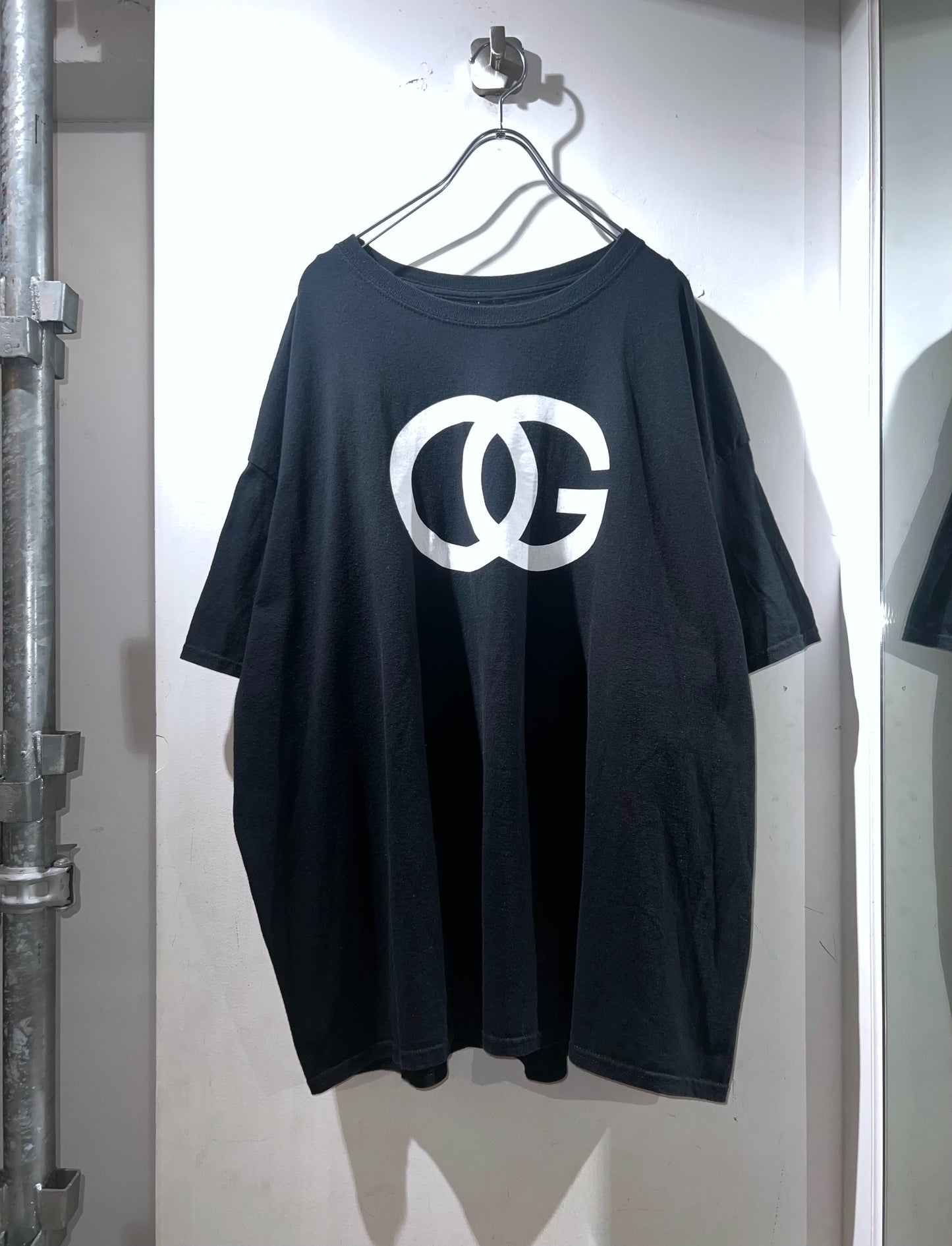 20s Familiar Logo Printed T-Shirt