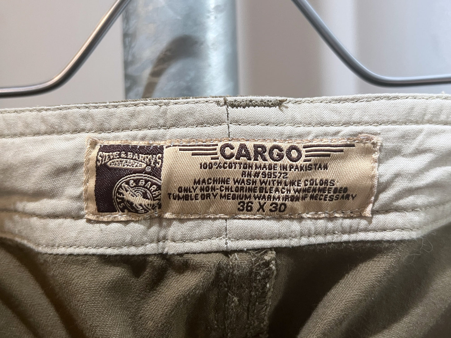 Steve & Barry's Baggy fit Cargo Pants