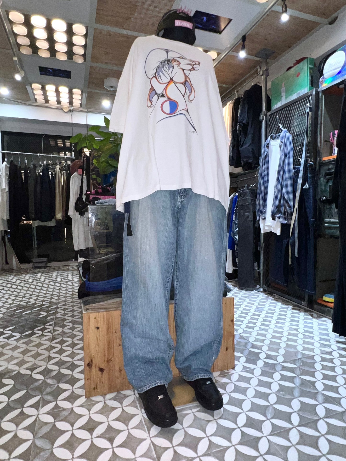 90s Vintage Graffiti Man Printed Tee
