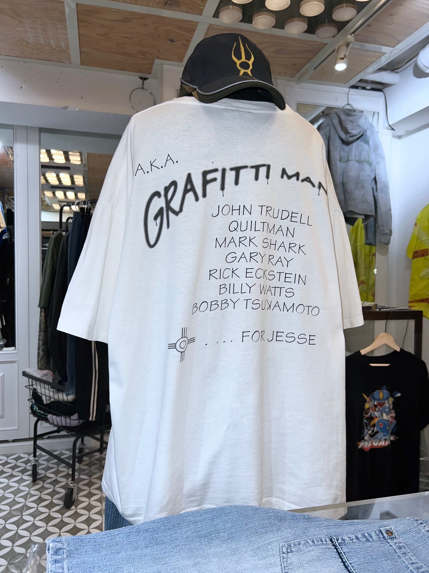 90s Vintage Graffiti Man Printed Tee