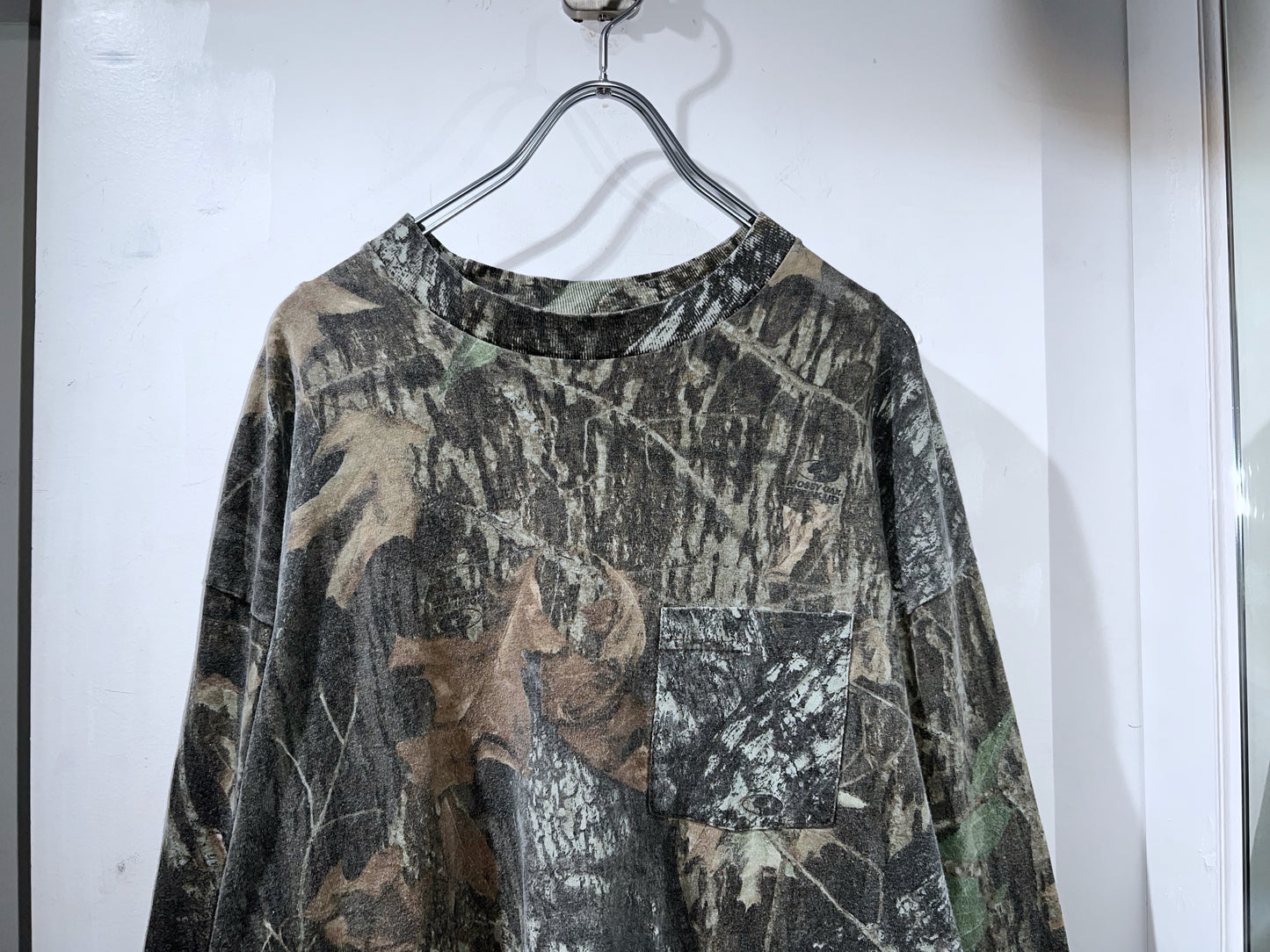 Jerseys Outdoors Real Tree Camp L/S Pocket Tee