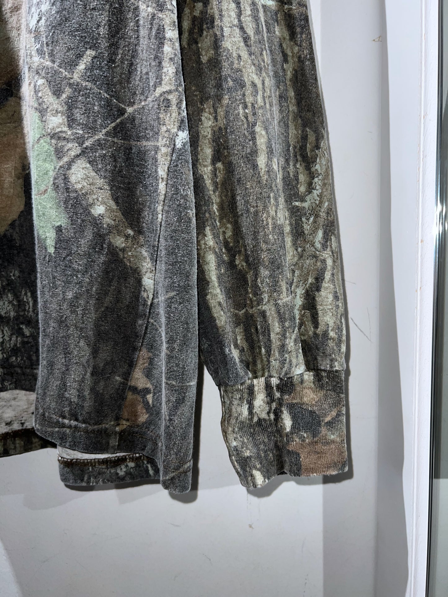 Jerseys Outdoors Real Tree Camp L/S Pocket Tee