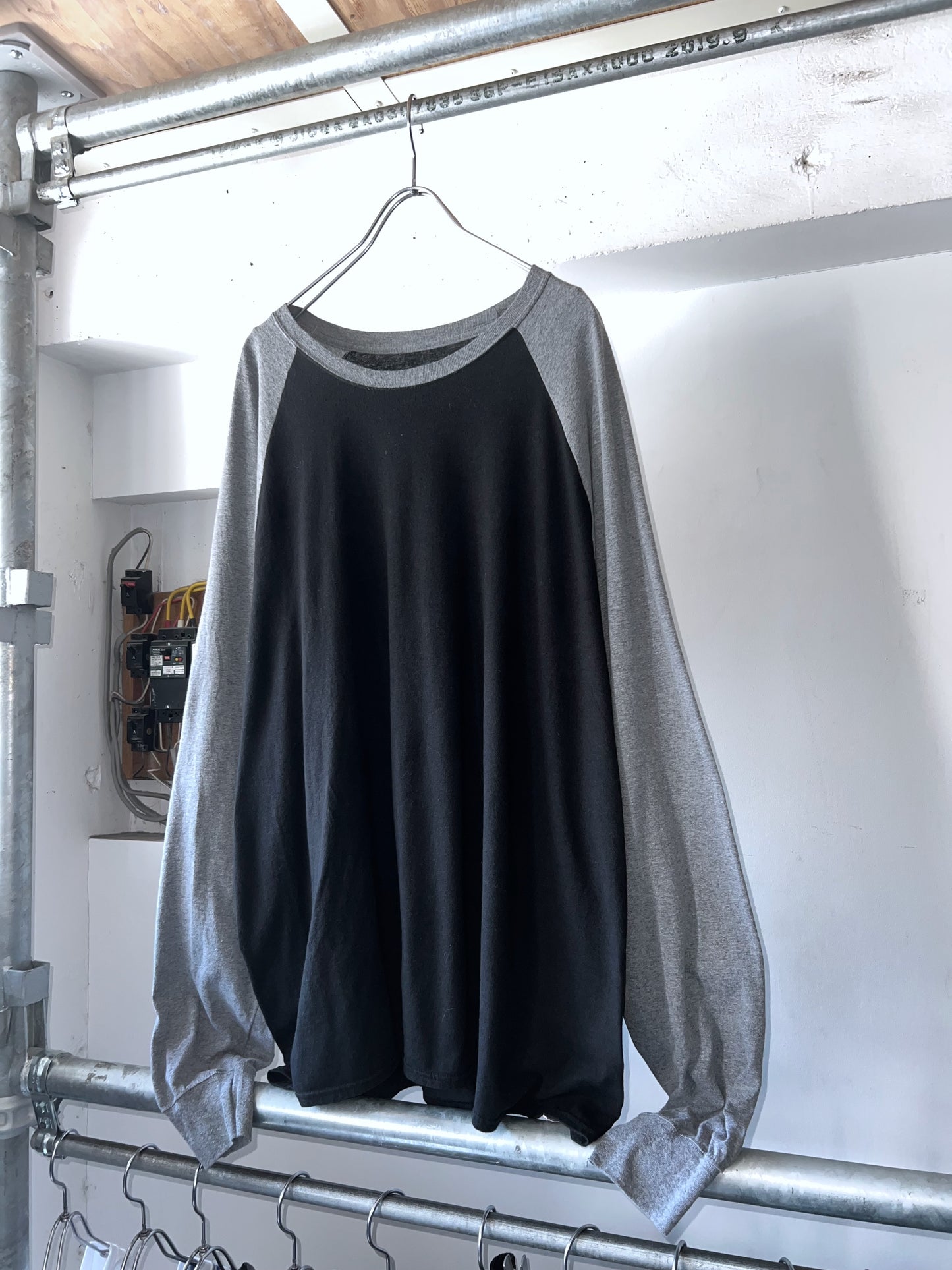 Hanes X-Temp Oversized Raglan Longsleeve Tee