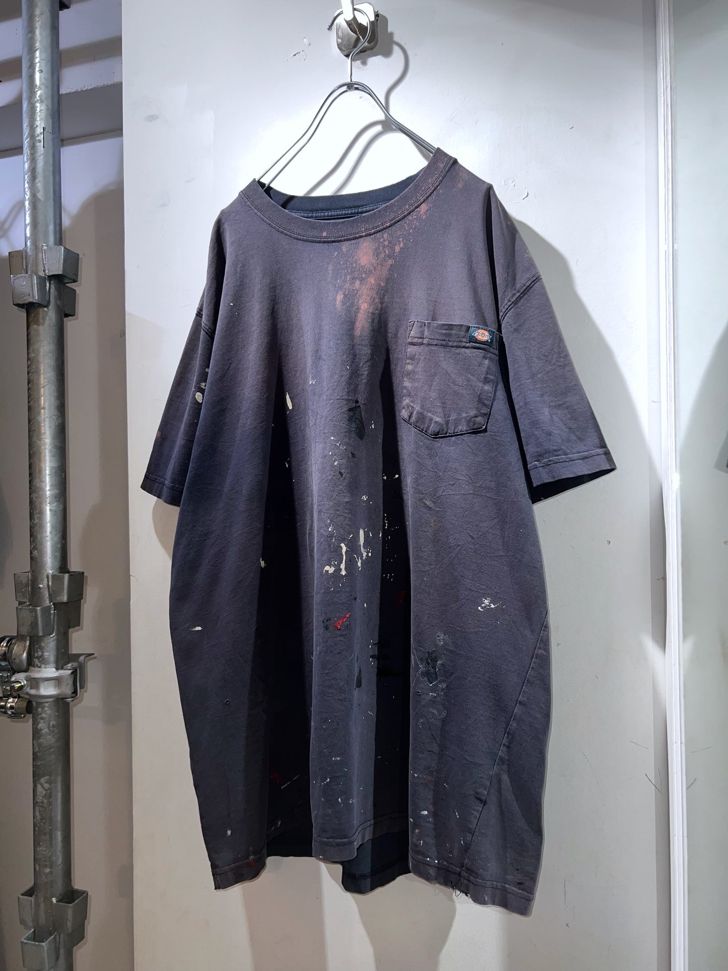 Dickies Distressed Pocket T-shirt