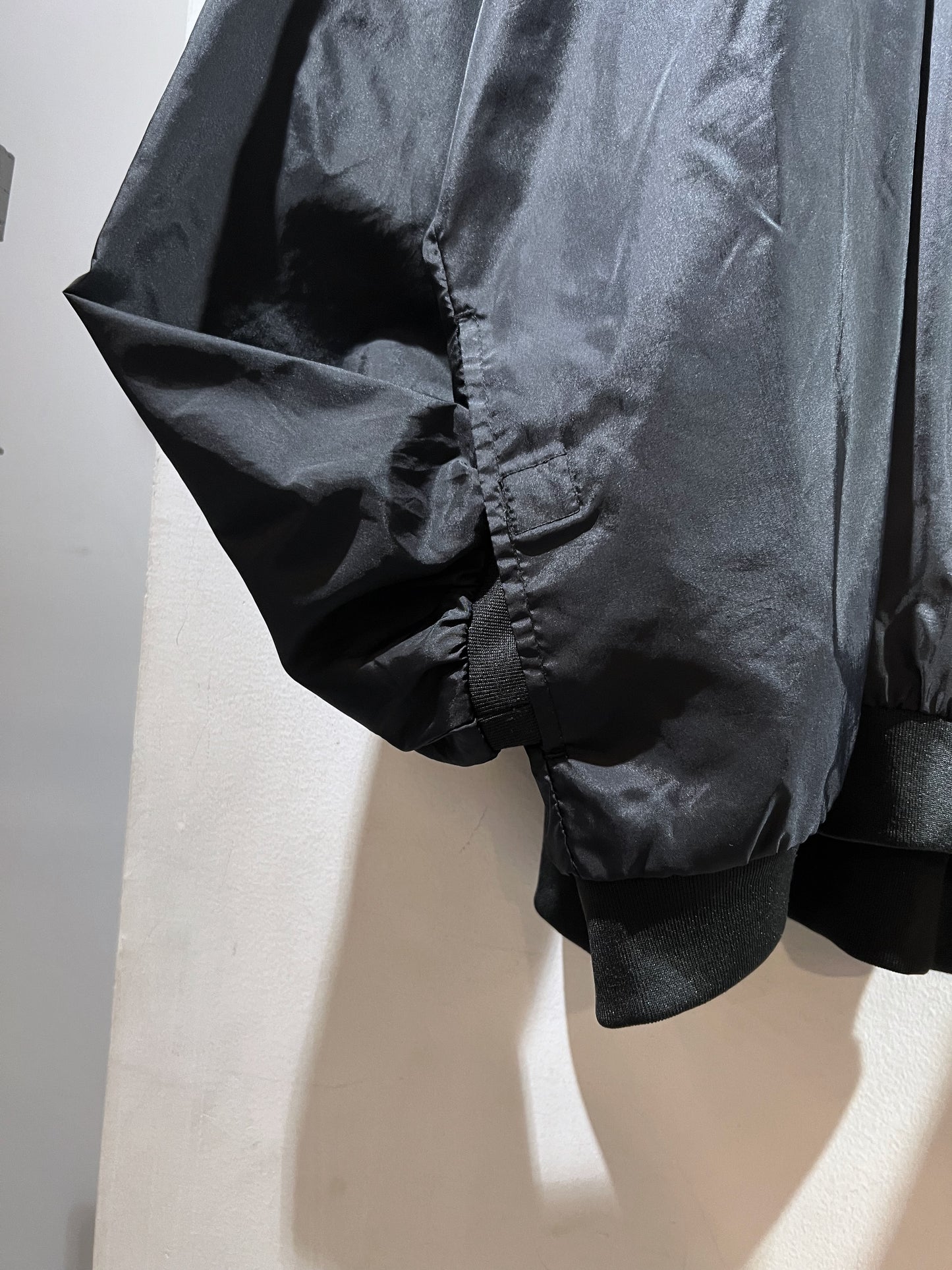GAMBLING™︎ WIND PULLOVER