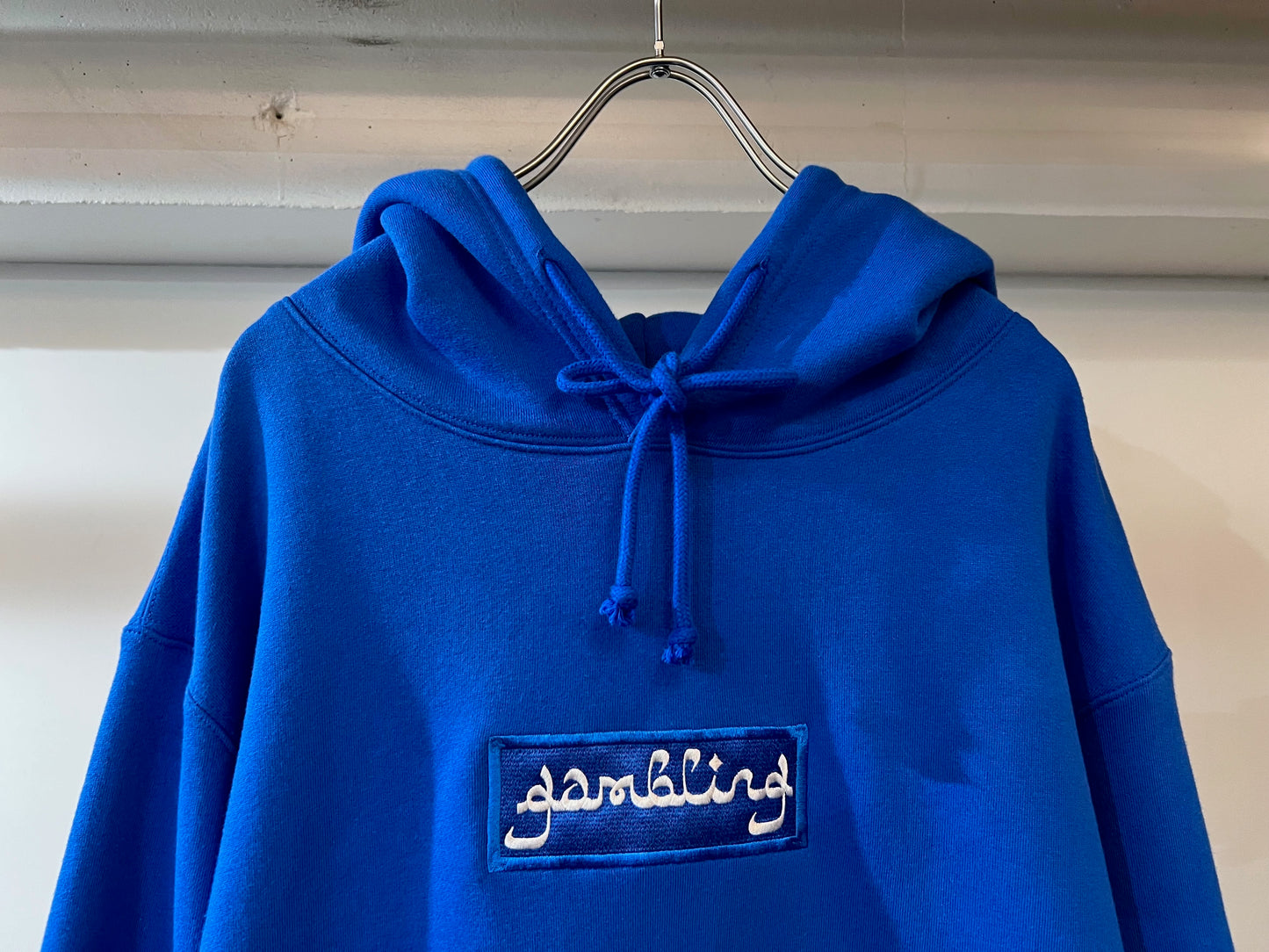 GAMBLING BOX HOOD BLU