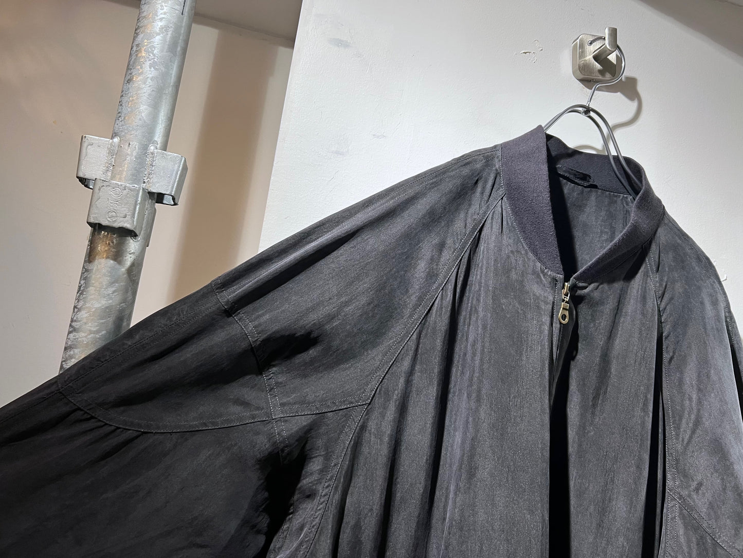 old Silk Zip-Up Blouson