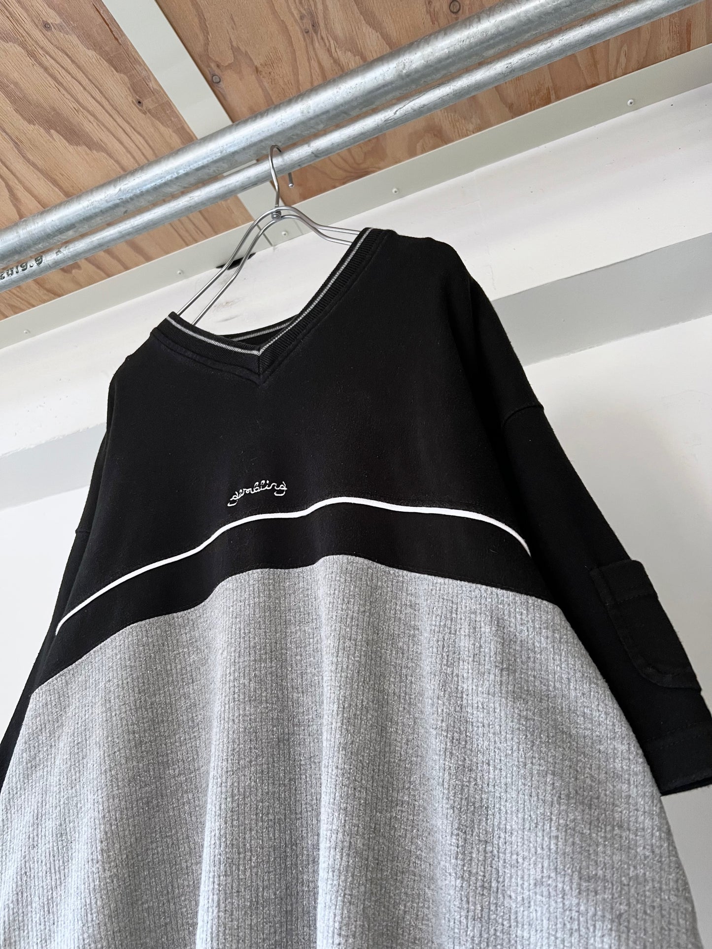 GAMBLING V-NECK TEE