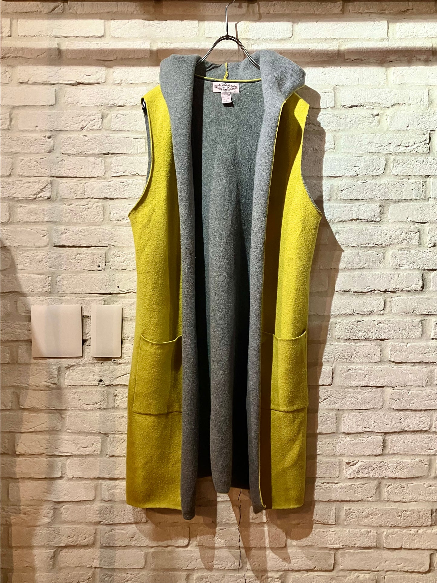 Old Design Long Hoodie Vest
