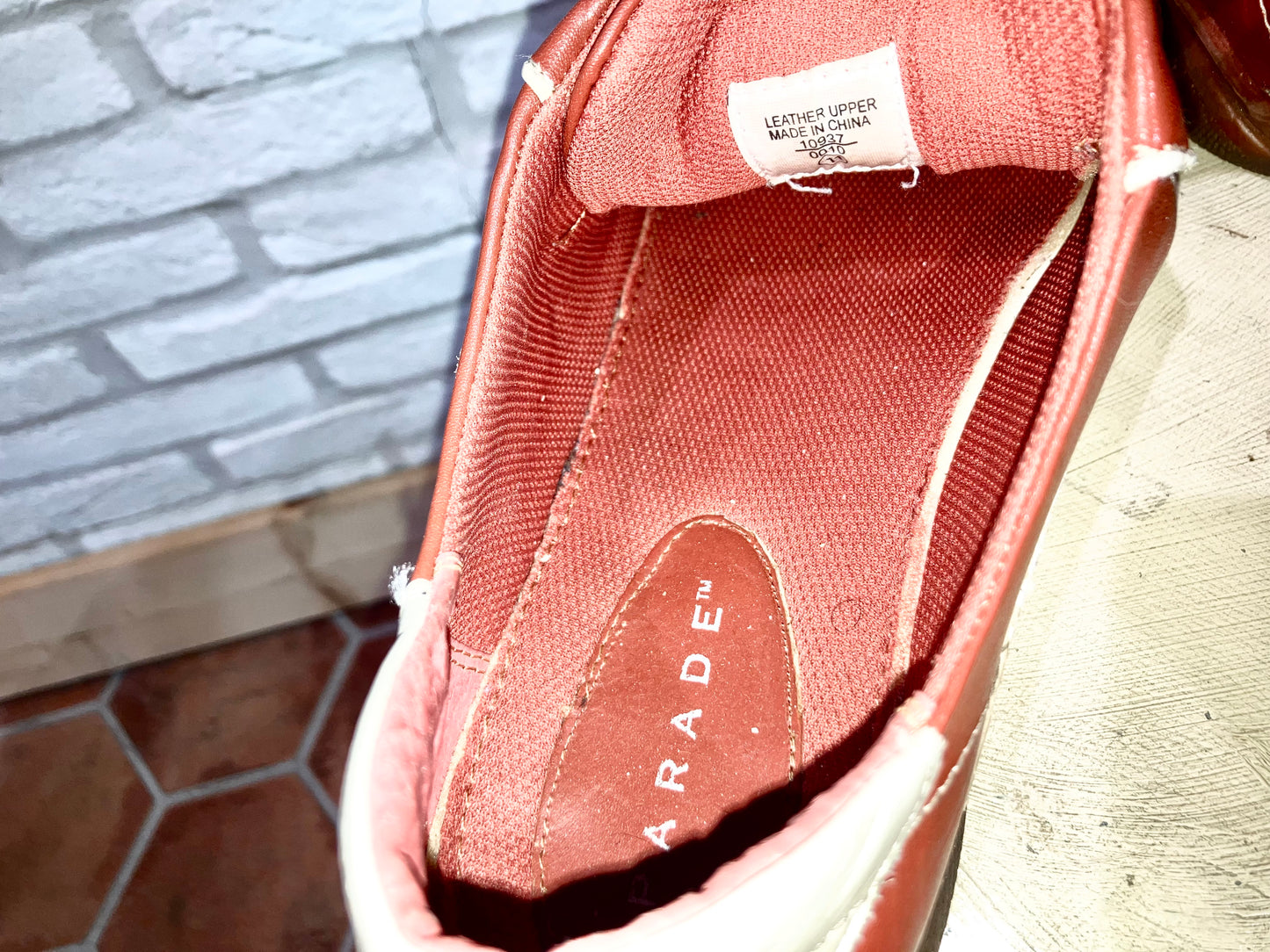Old Design Leather Shoes