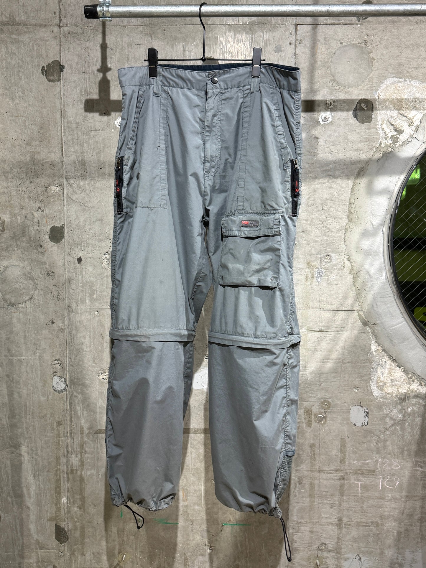 00s Vintage Grey Zip-off Cargos