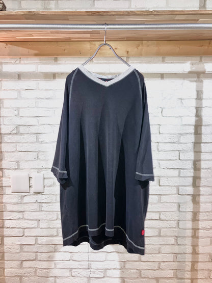 "Levi's" Old Design Tee