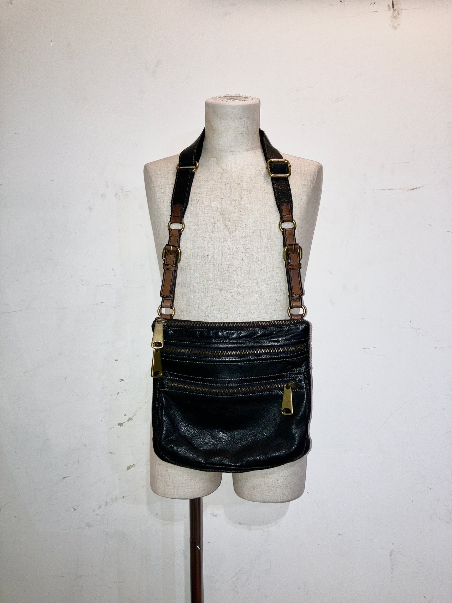 00s Super Big Zipper Leather Bag
