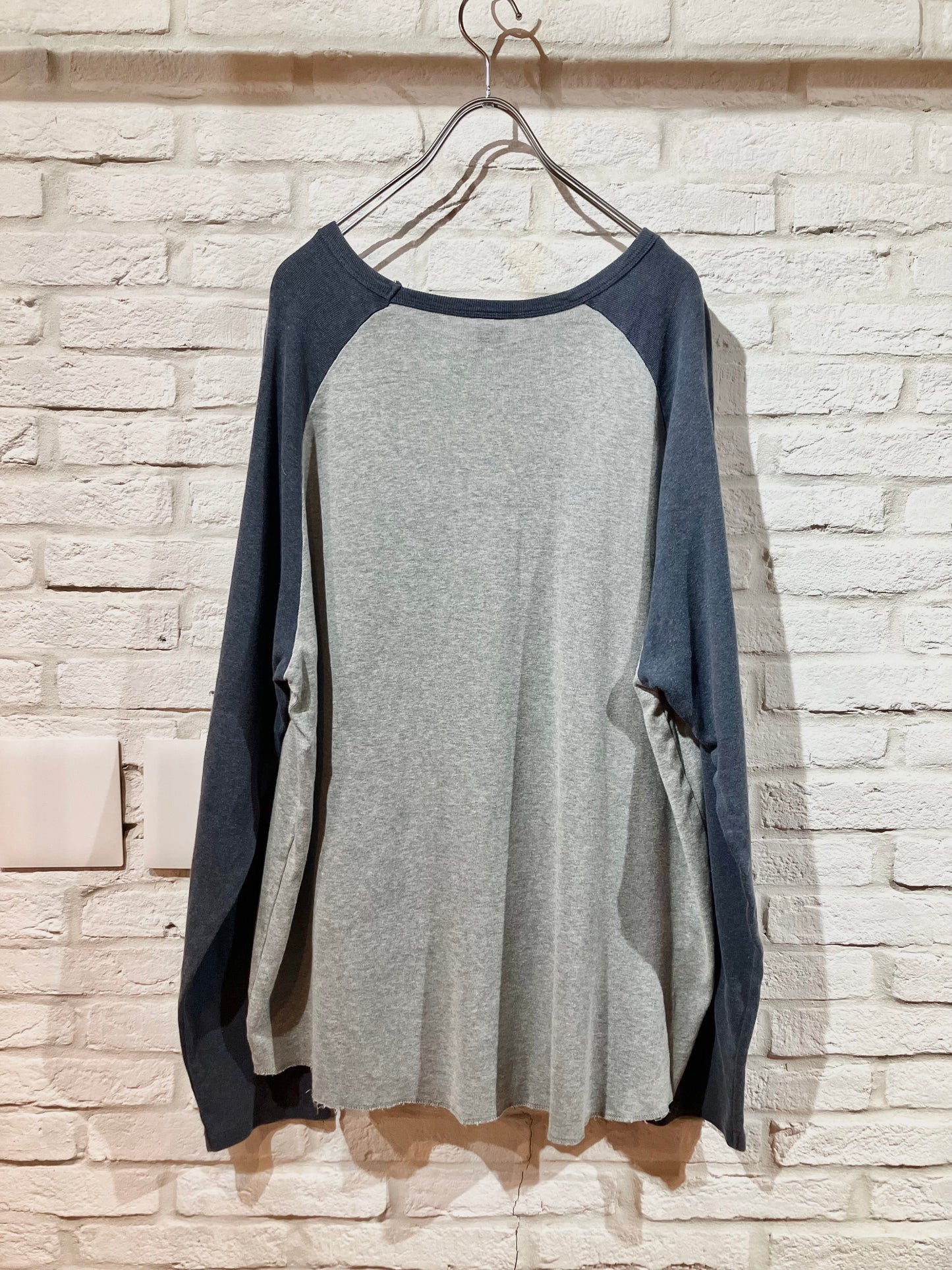 "GAP" Old Design Raglan Tee