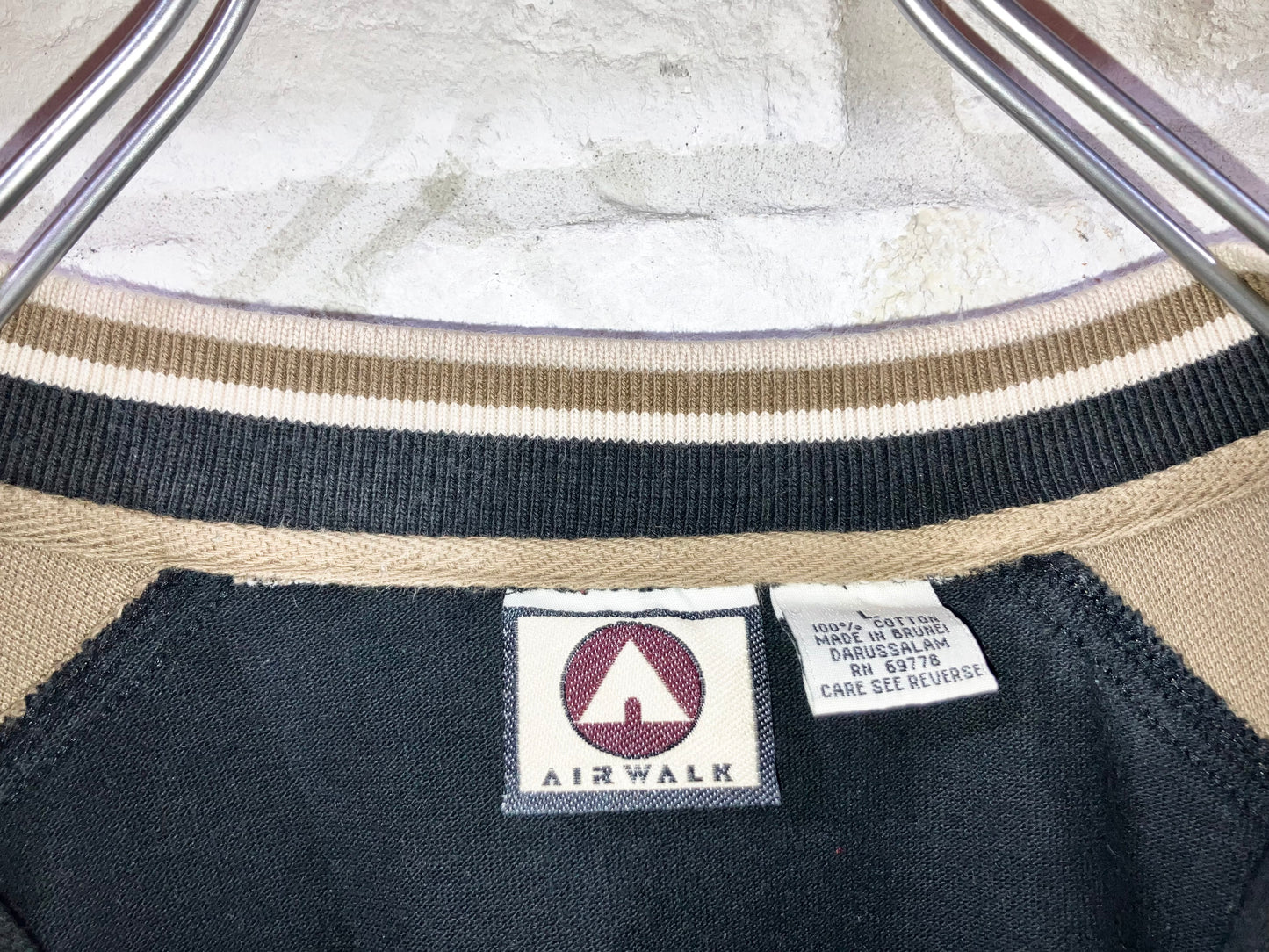 "AIRWALK" Old Design Half Zip Tops