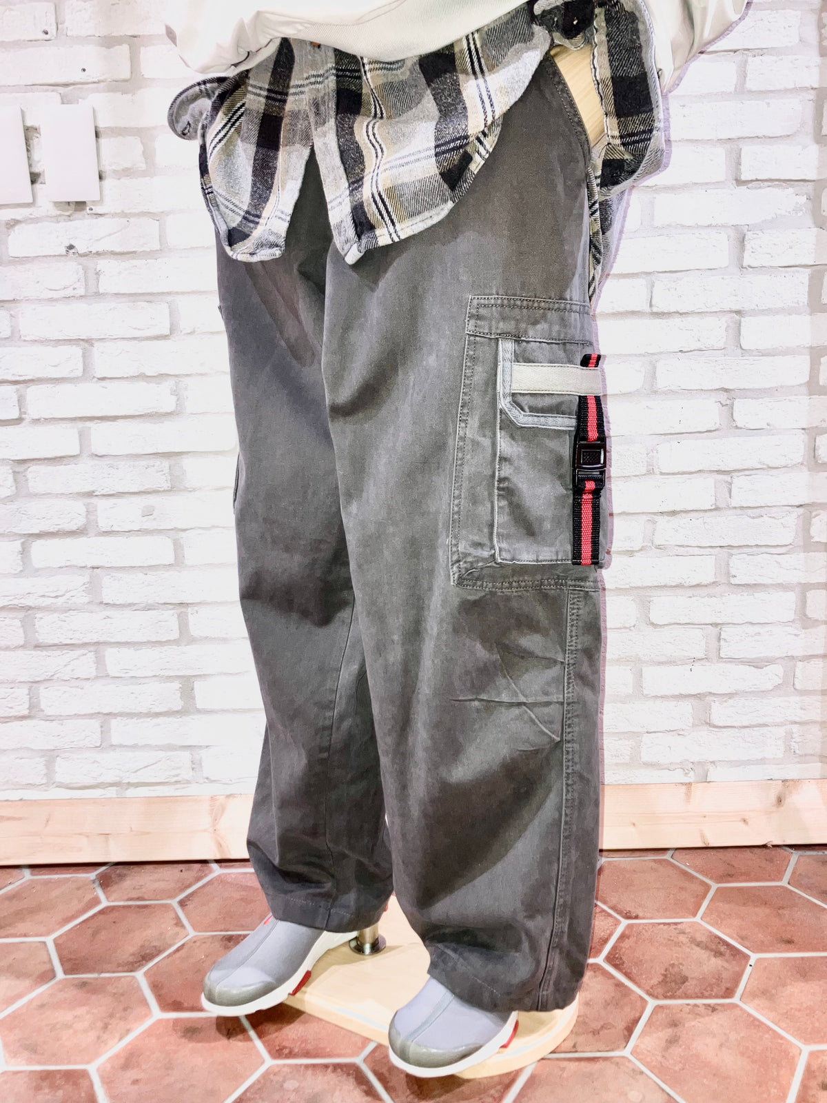 00s Design Cargo Pants