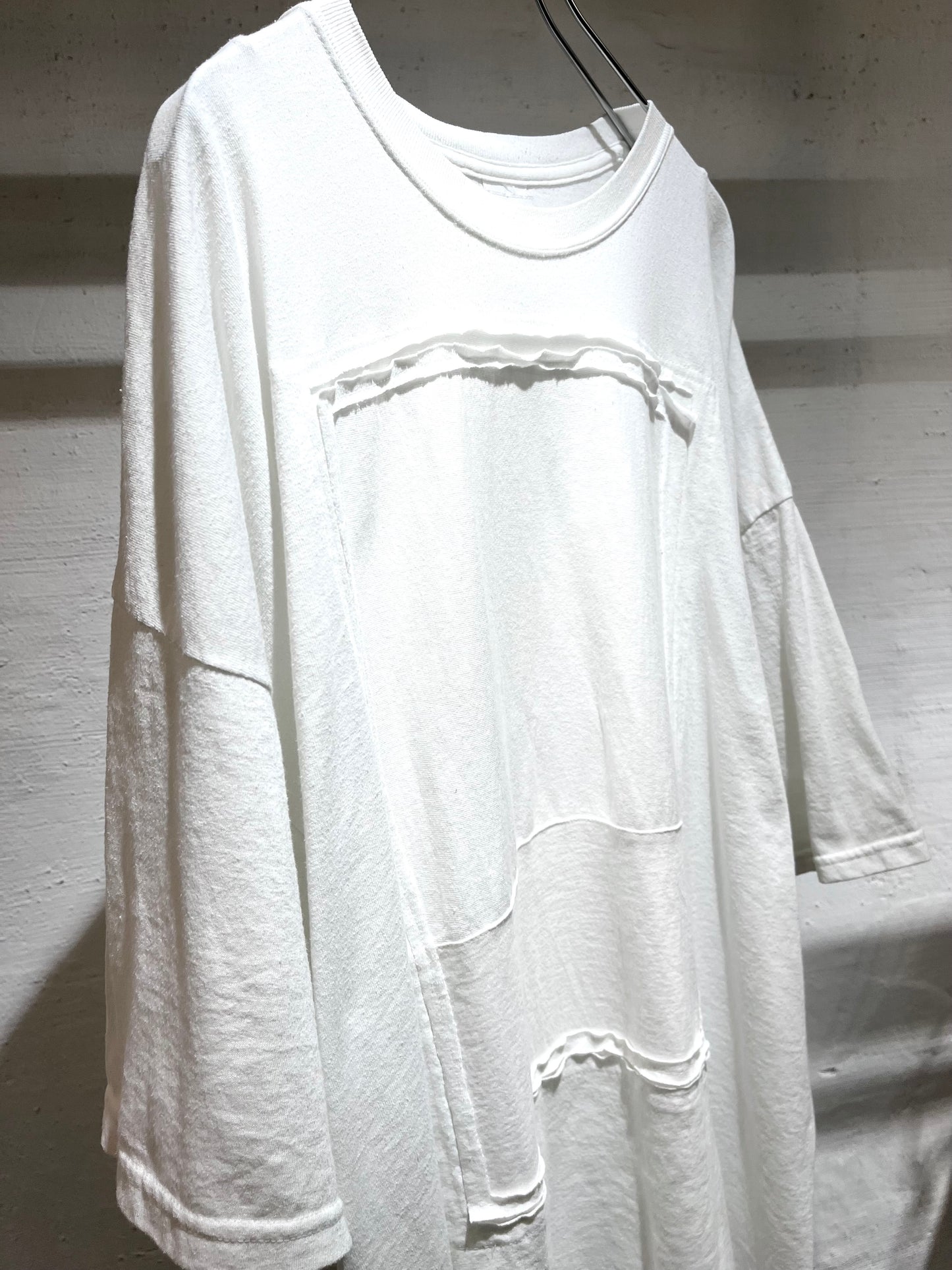 REMAKEBYK CUT OUT TEE big box silhouette