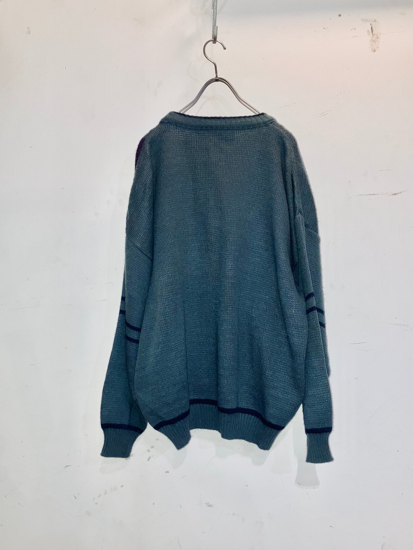 Old Design Knit Cardigan