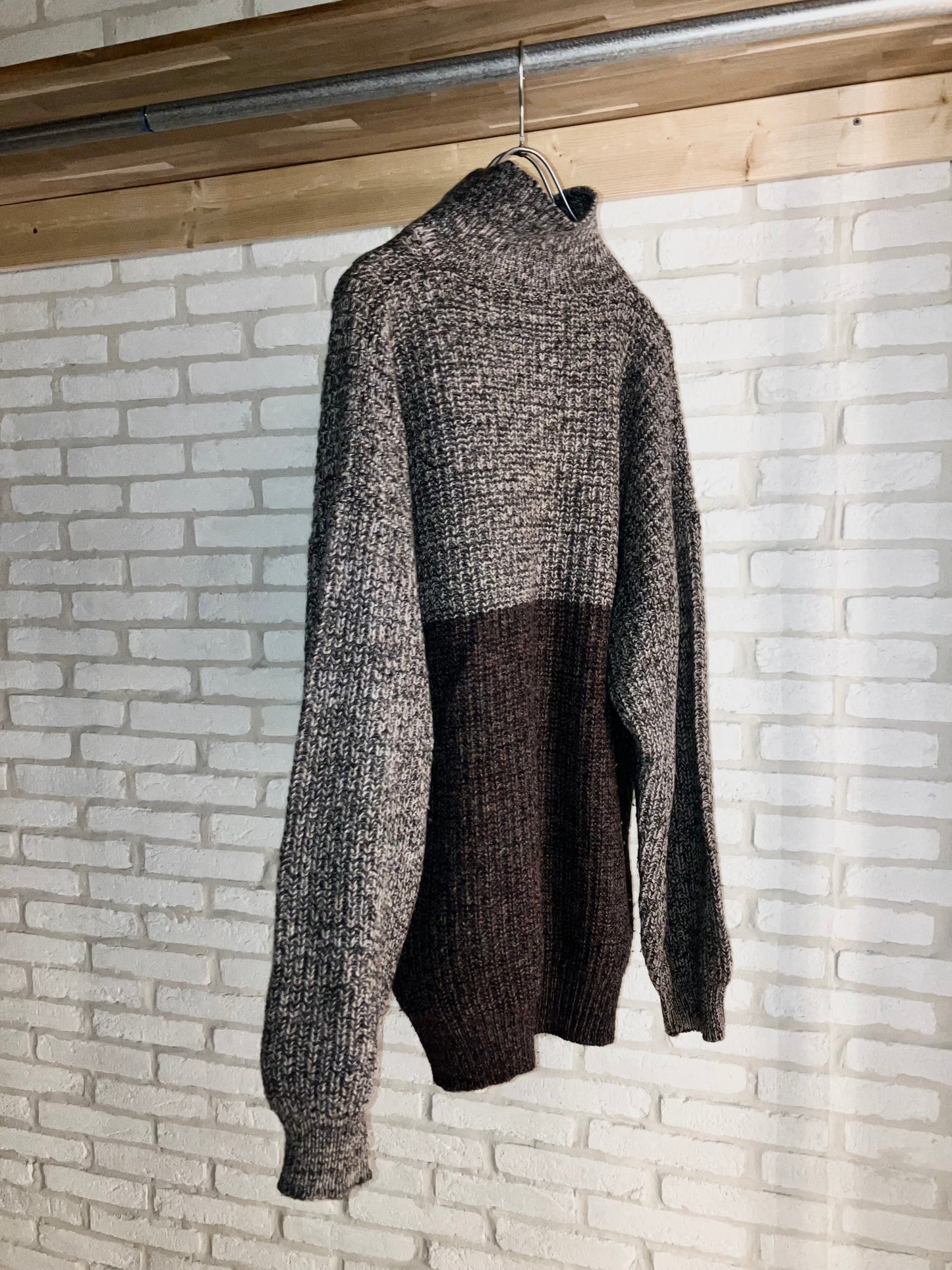 Old Design Half Botton Knit