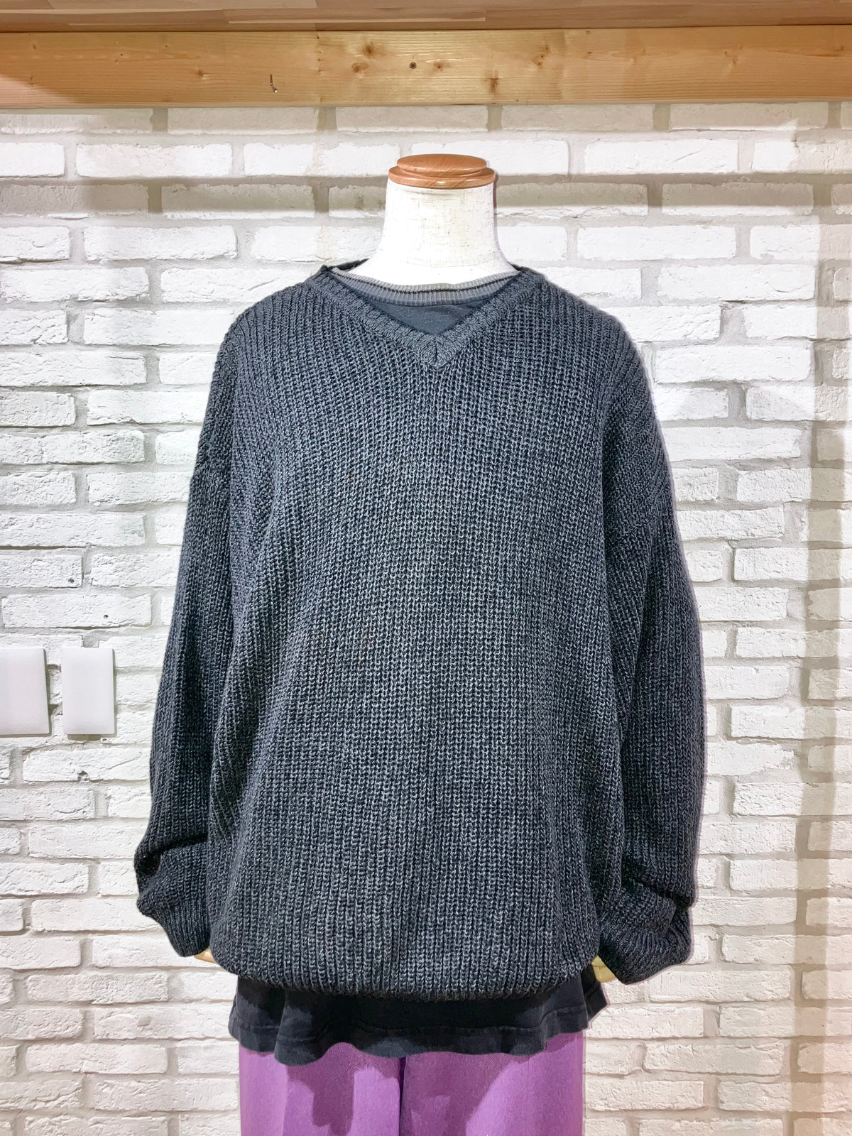 Old Vneck Cotton Knit