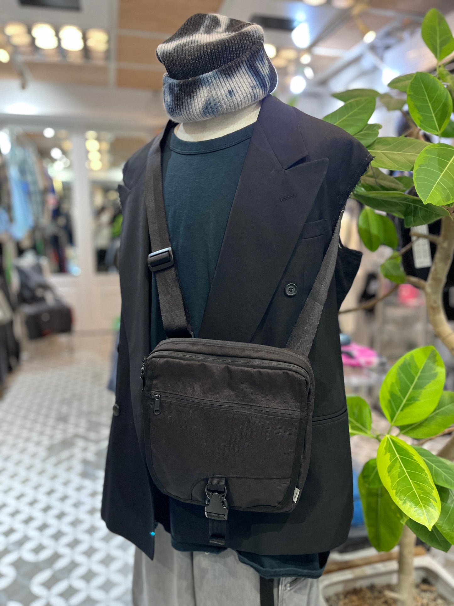 Eddie Bauer shoulder bag