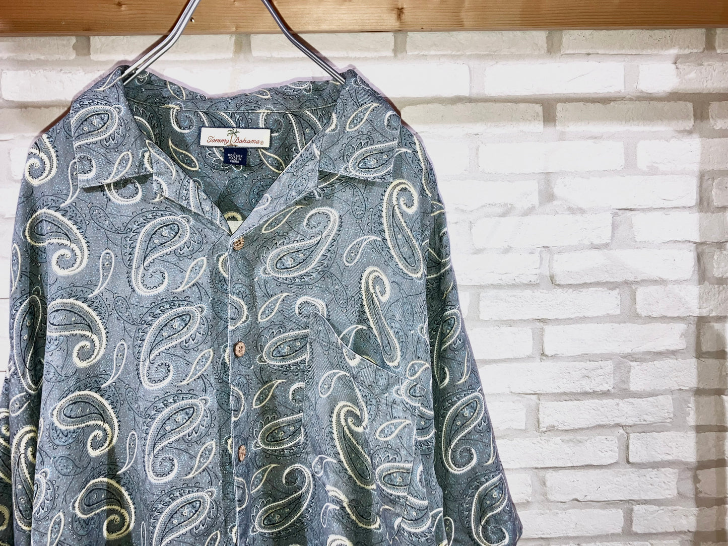 "Tommy Bahama" Old Design Silk Shirt